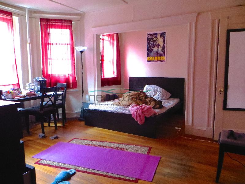 1179 Boylston St, Fenway