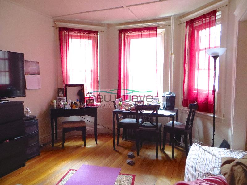 1179 Boylston St, Fenway