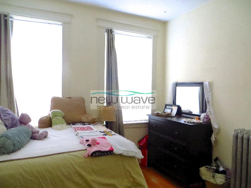 20 Queensberry St, Fenway