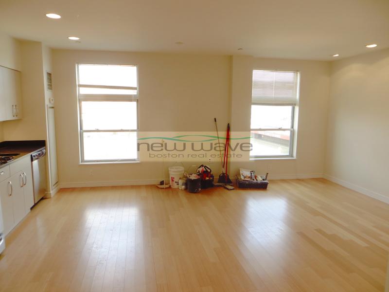 601 Albany St, South End