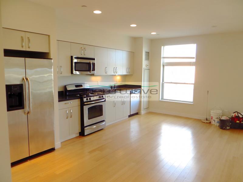 601 Albany St, South End