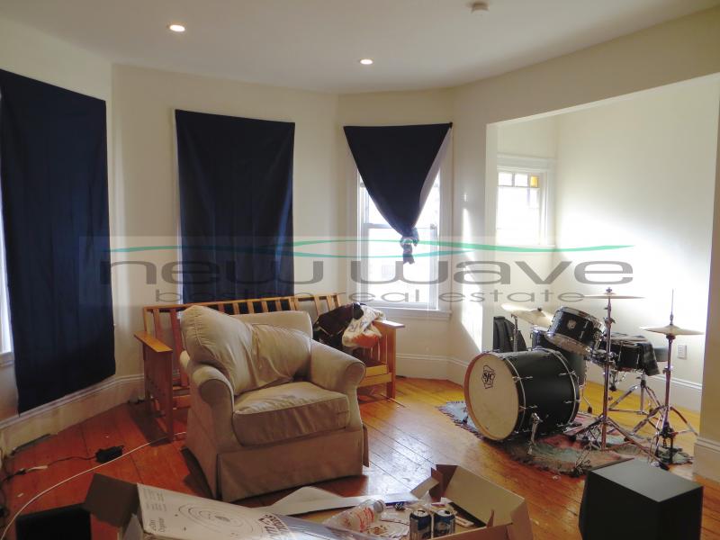 70 Calumet St, Mission Hill