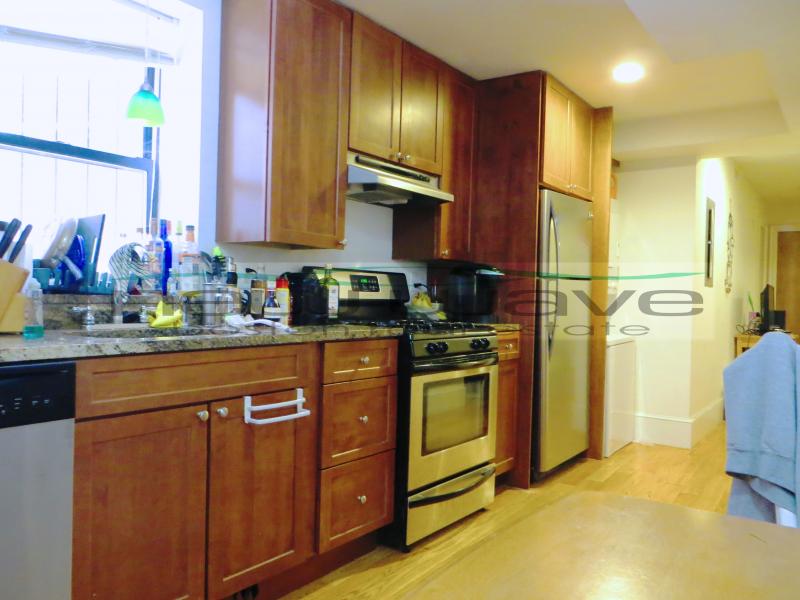 64 Louis Prang St, Fenway