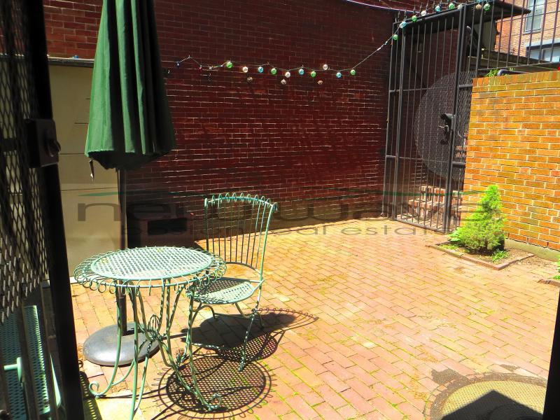 326 Darmouth St, South End