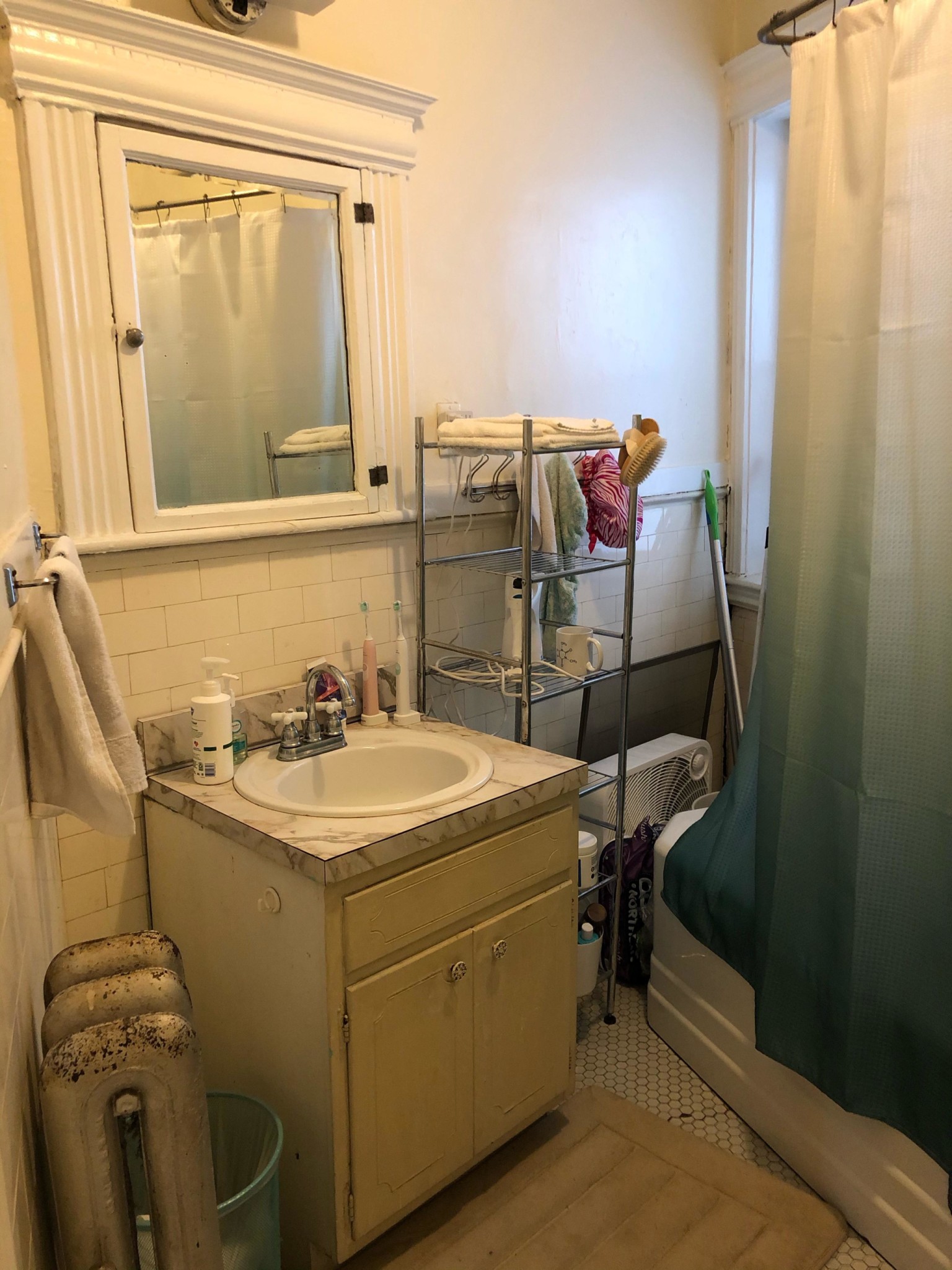 64 Charlesgate E, Fenway