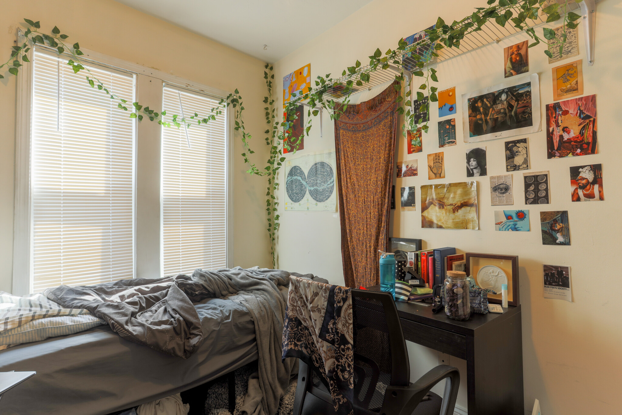 733 Parker St, Mission Hill