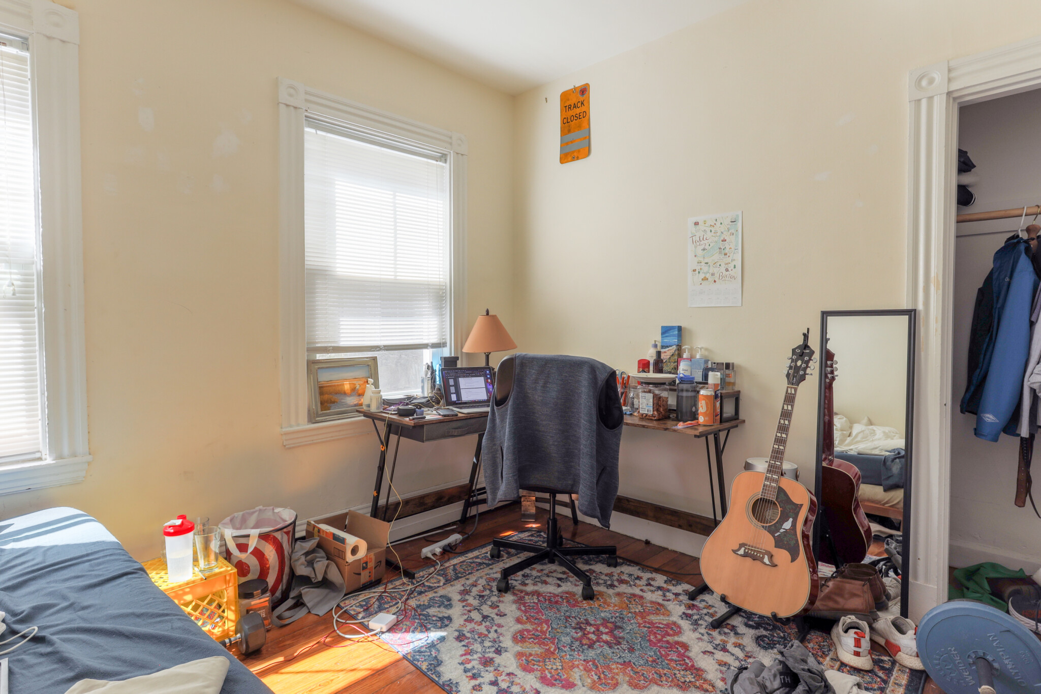 20 Sunset St, Mission Hill