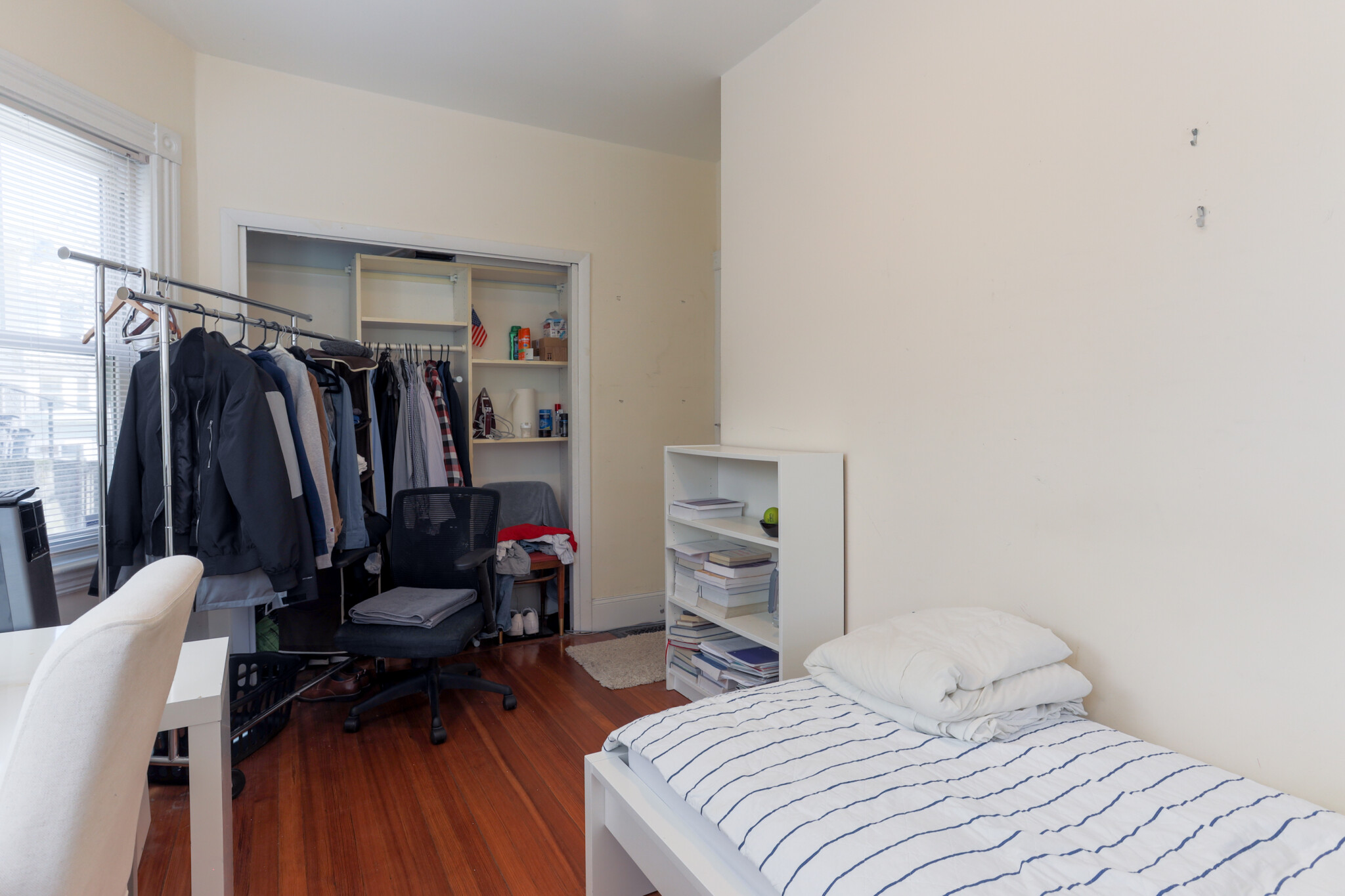 20 Sunset St, Mission Hill