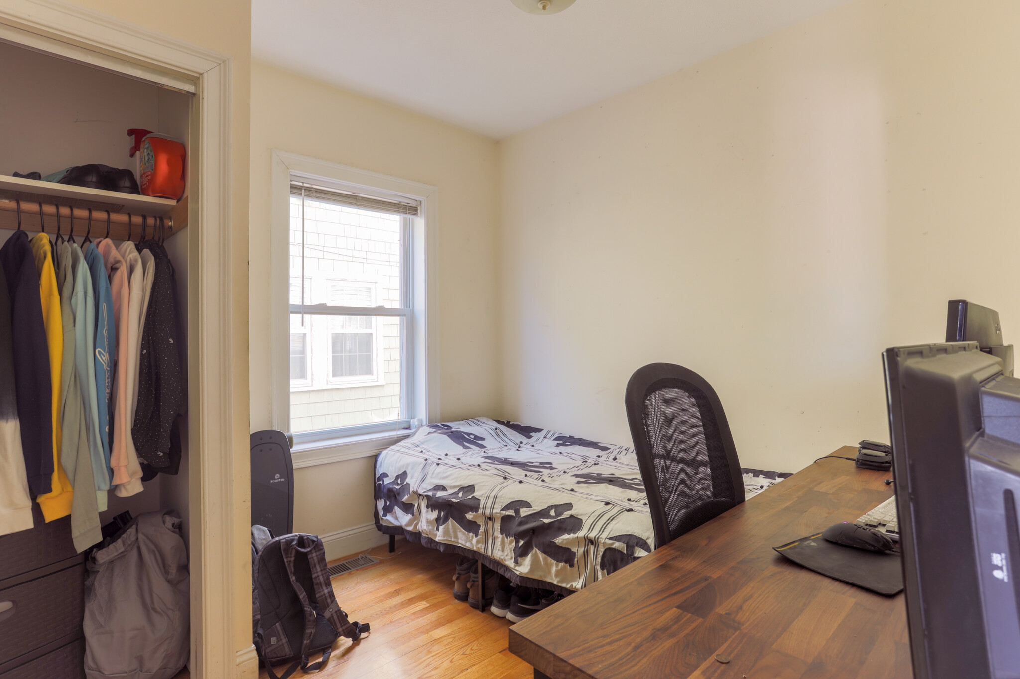 128 Hillside St, Mission Hill