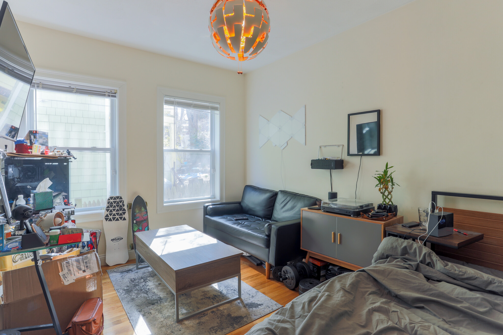 128 Hillside St, Mission Hill