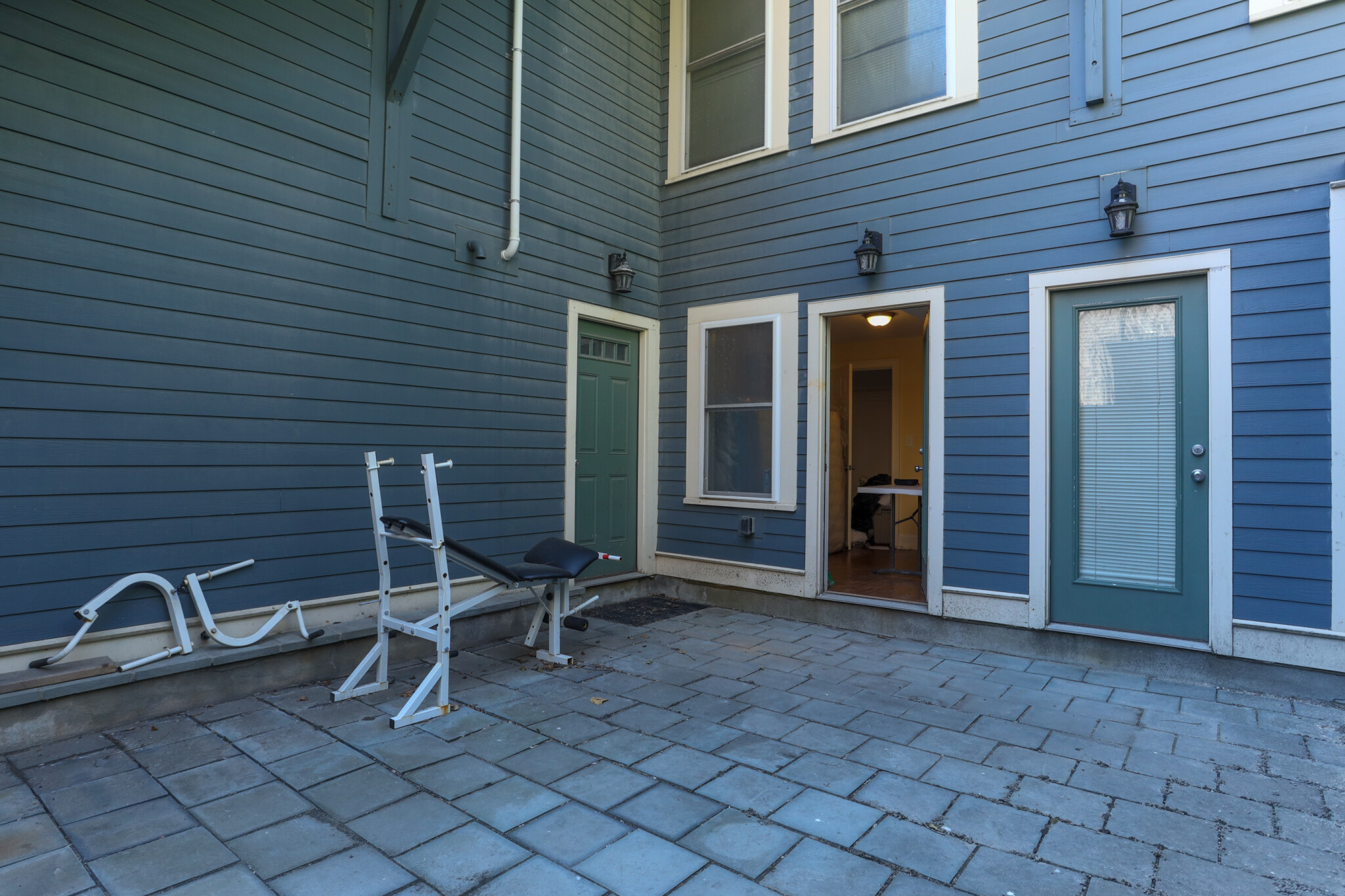 26 Saint Albans Rd, Mission Hill