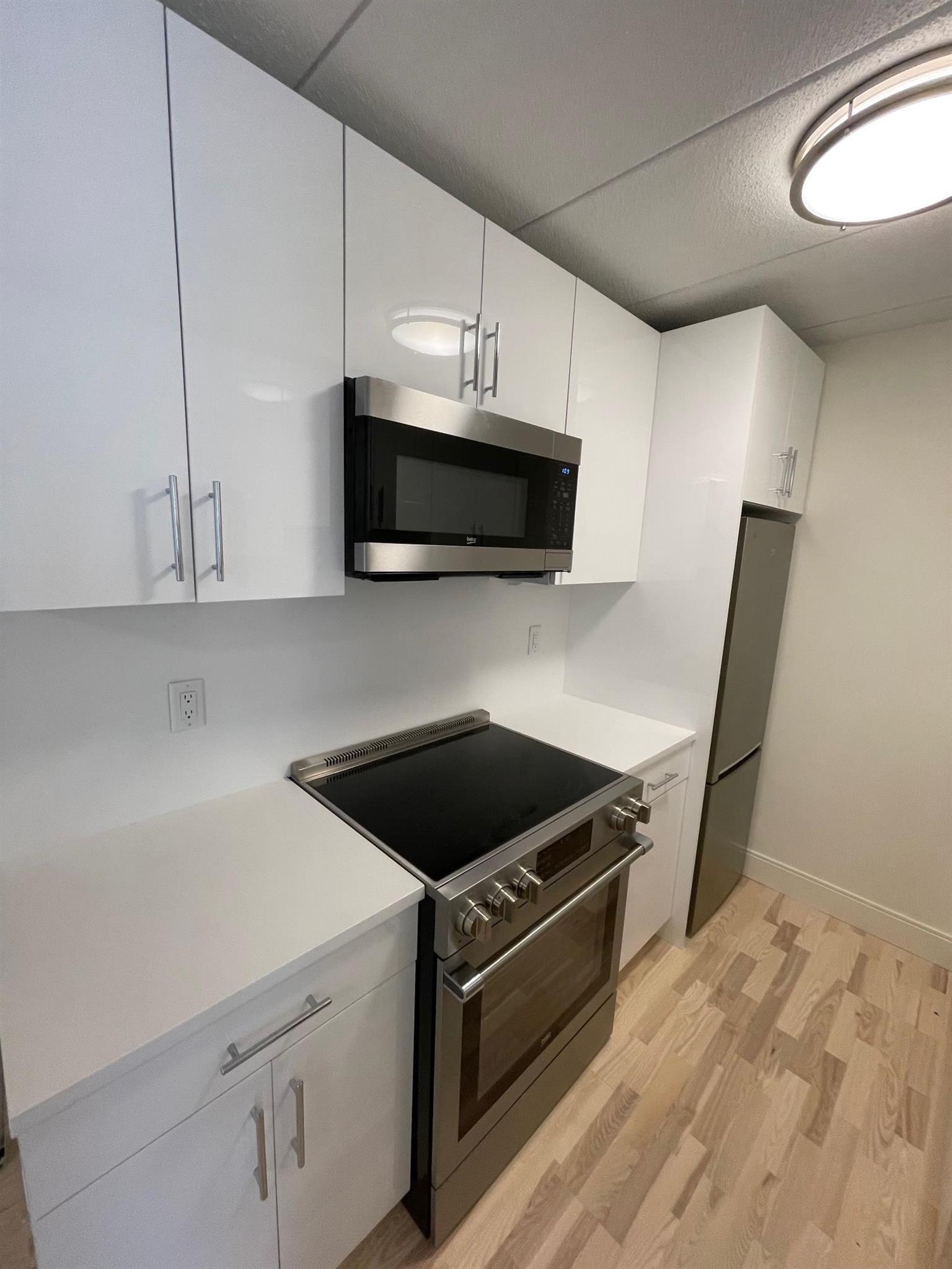 16 Trowbridge St, Central Square