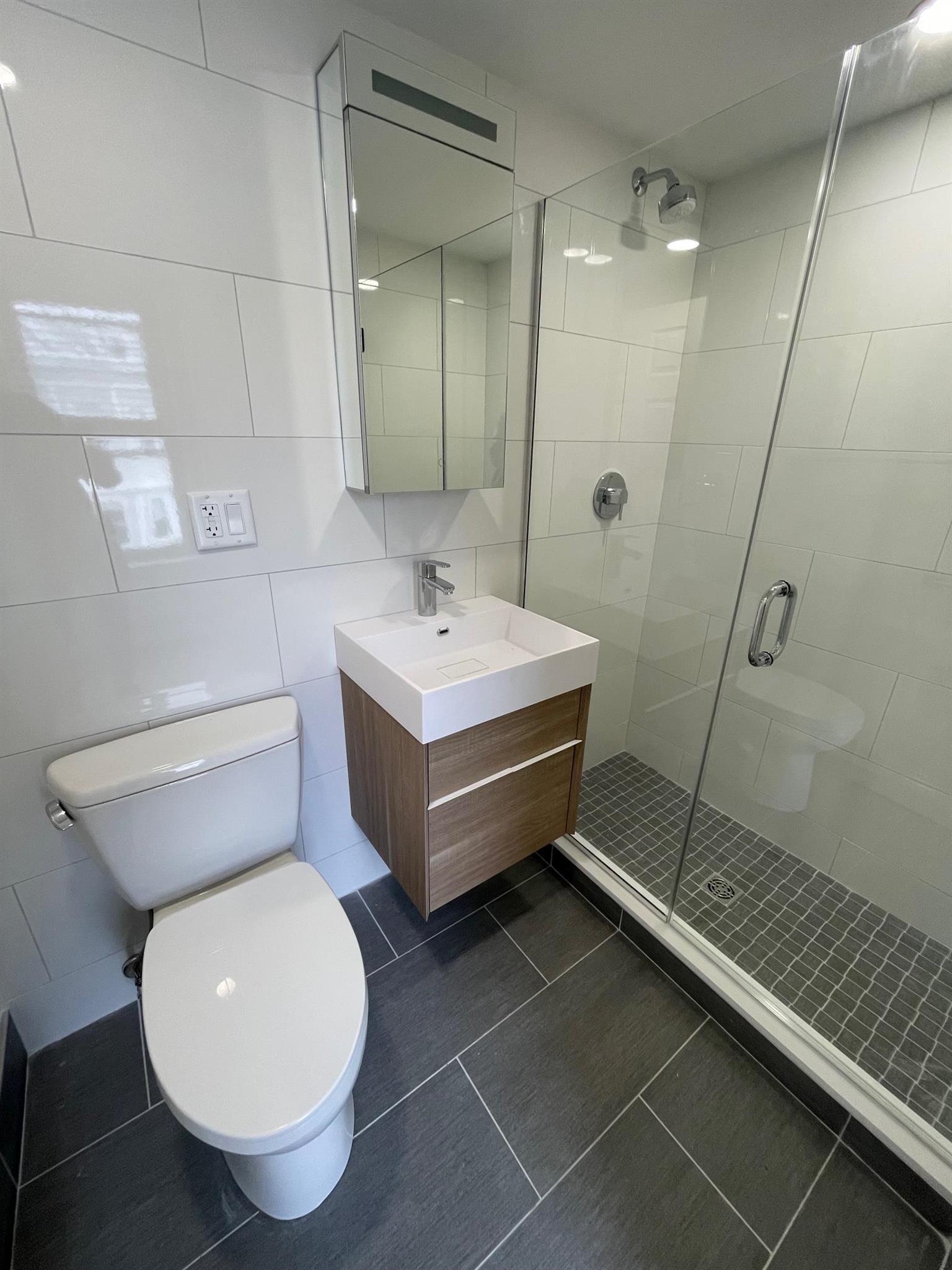 16 Trowbridge St, Central Square