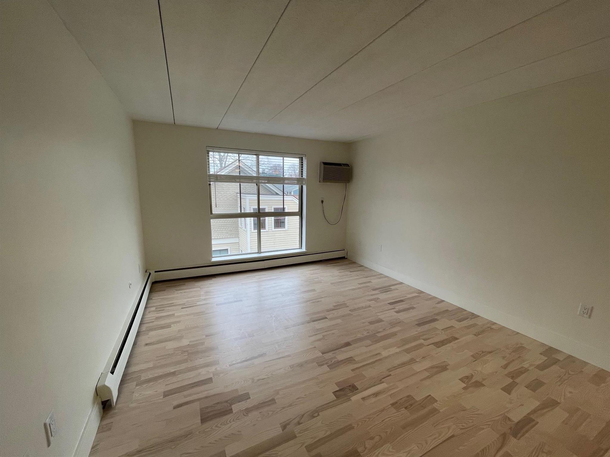 16 Trowbridge St, Harvard Square