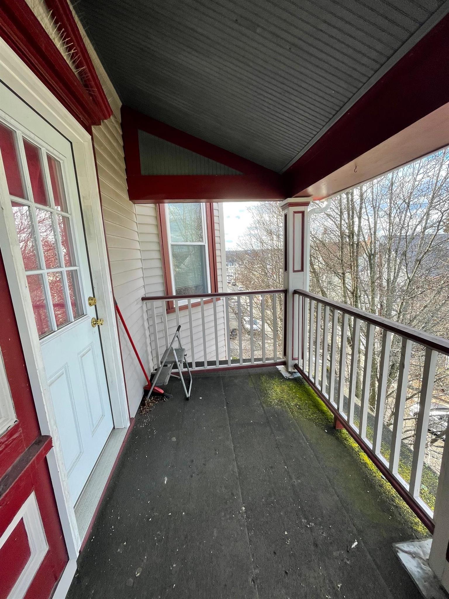 14 Garrison Ave, Teele Square