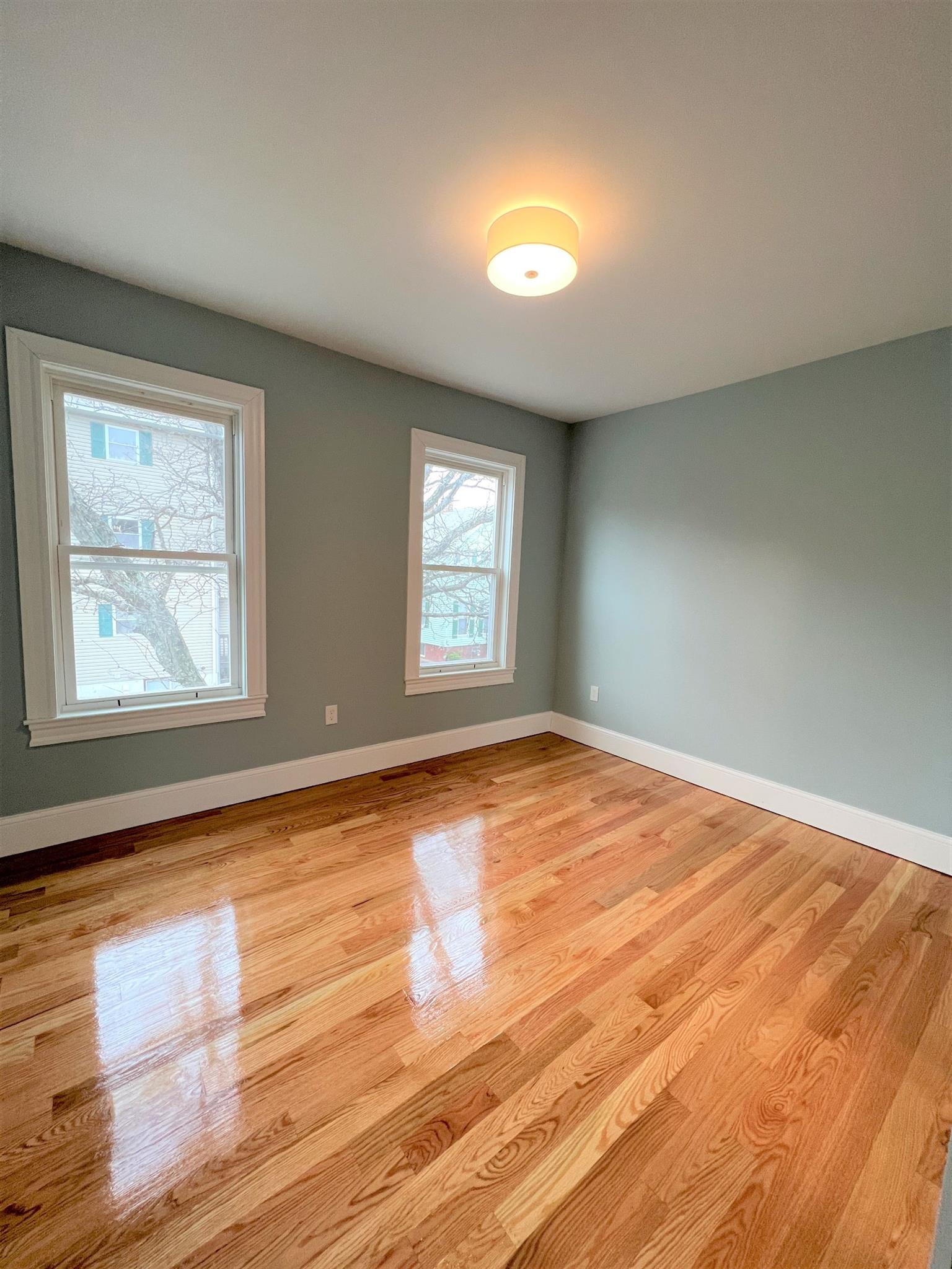 73 Pearl St, East Somerville