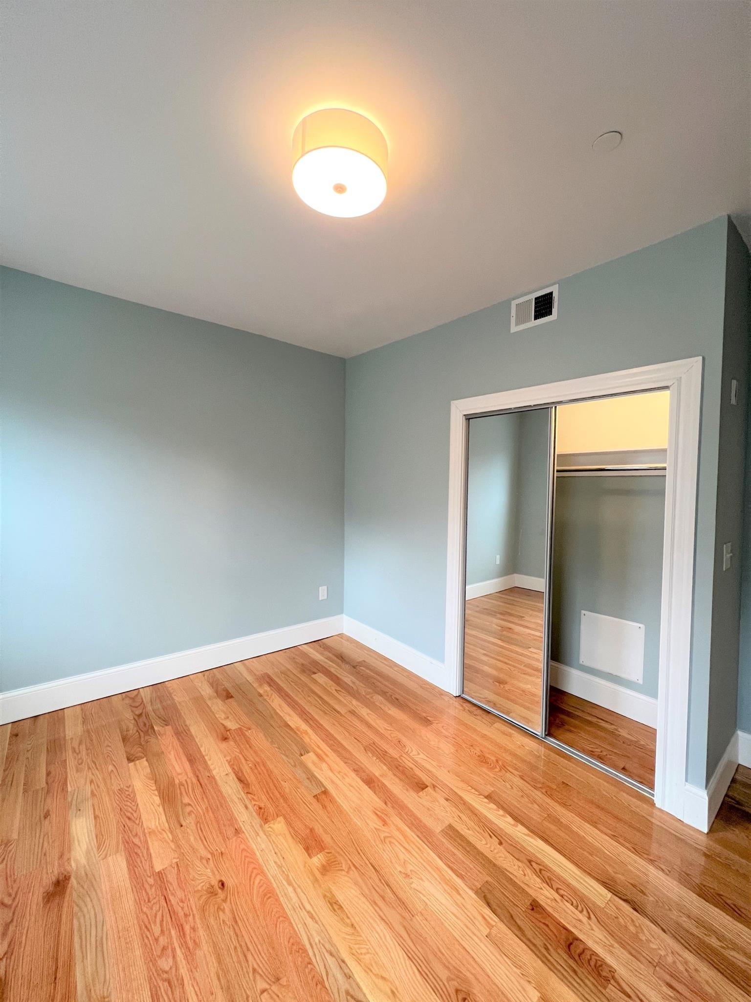 73 Pearl St, East Somerville