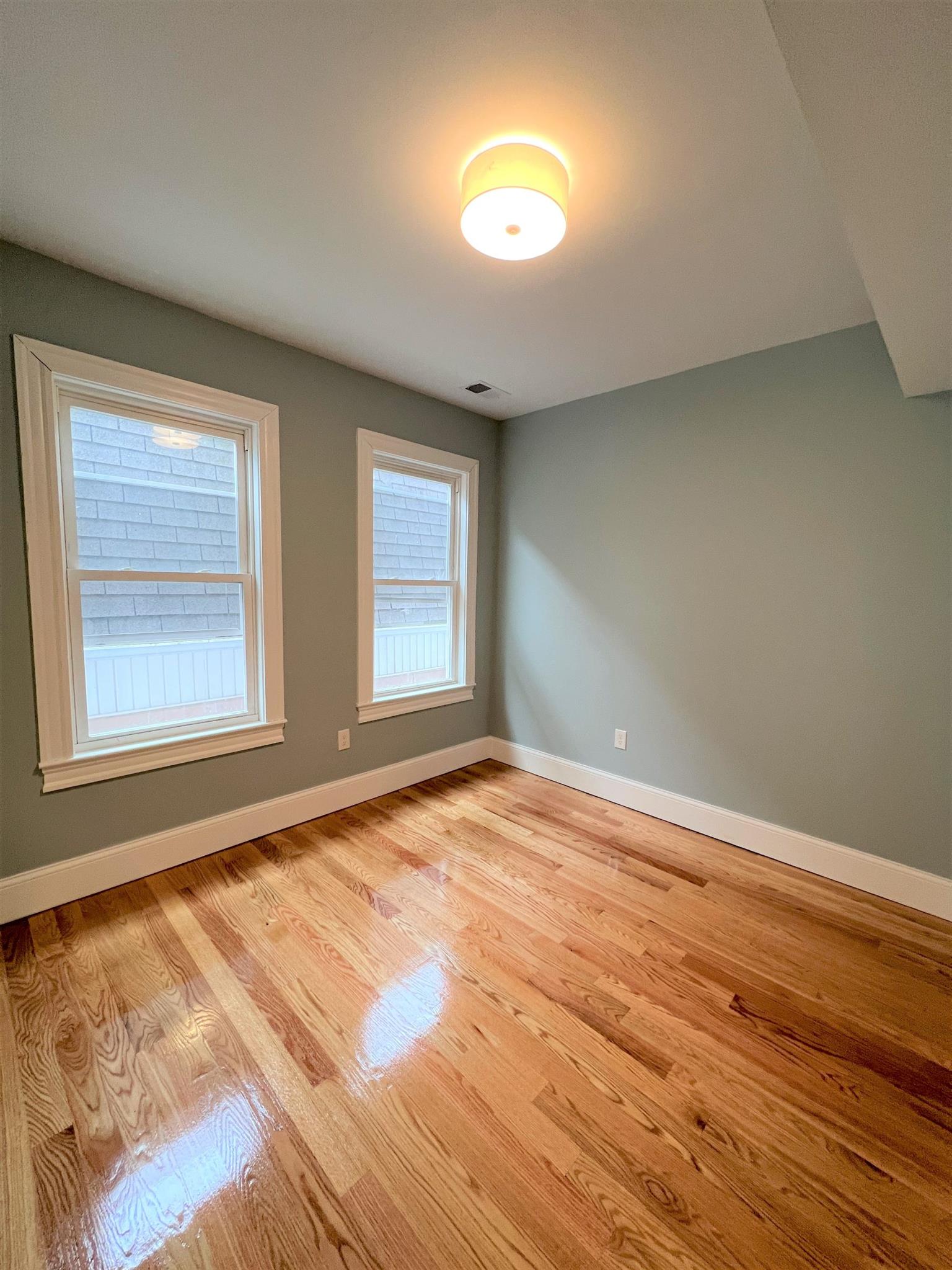 73 Pearl St, East Somerville