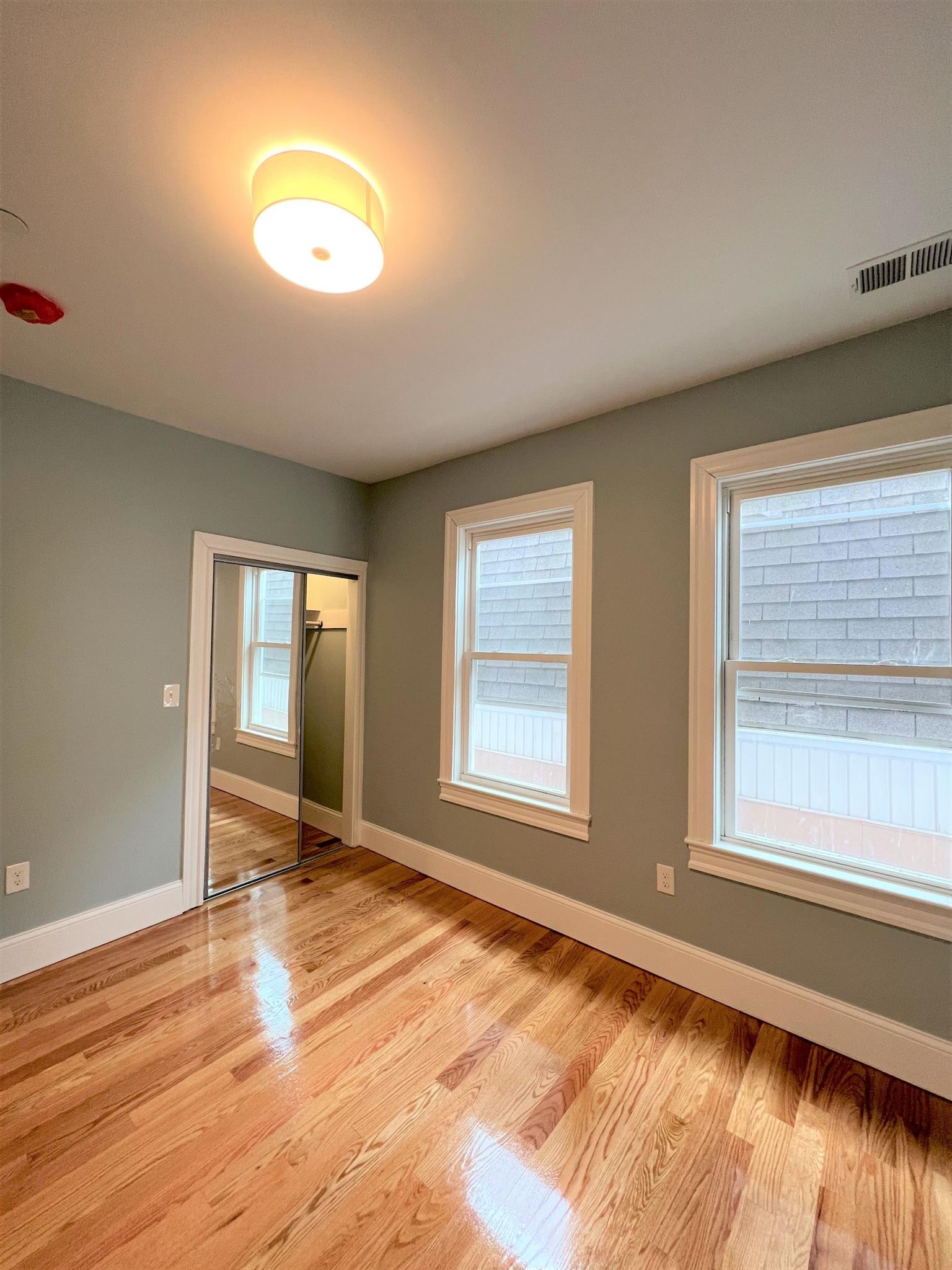 73 Pearl St, East Somerville