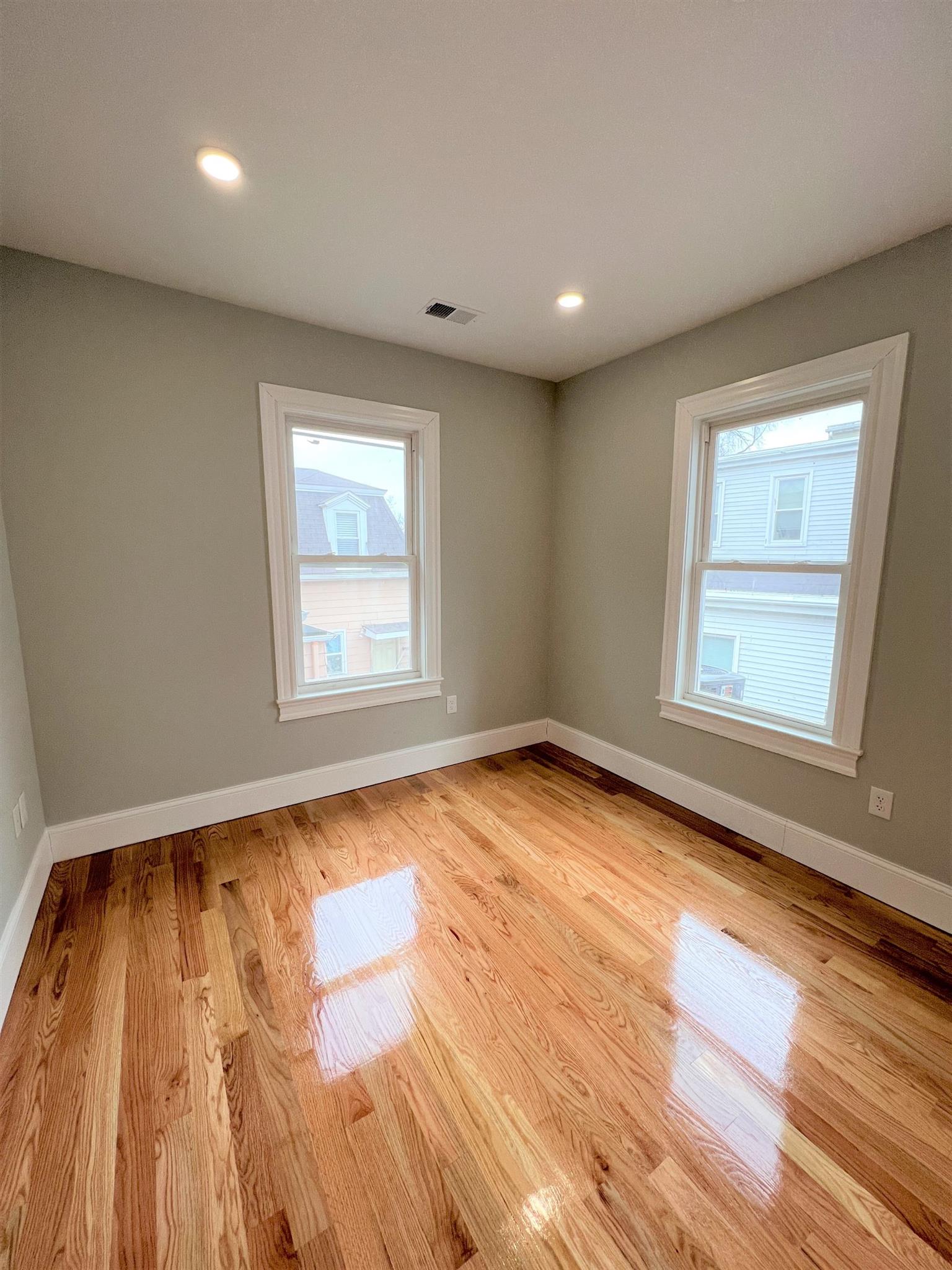 73 Pearl St, East Somerville