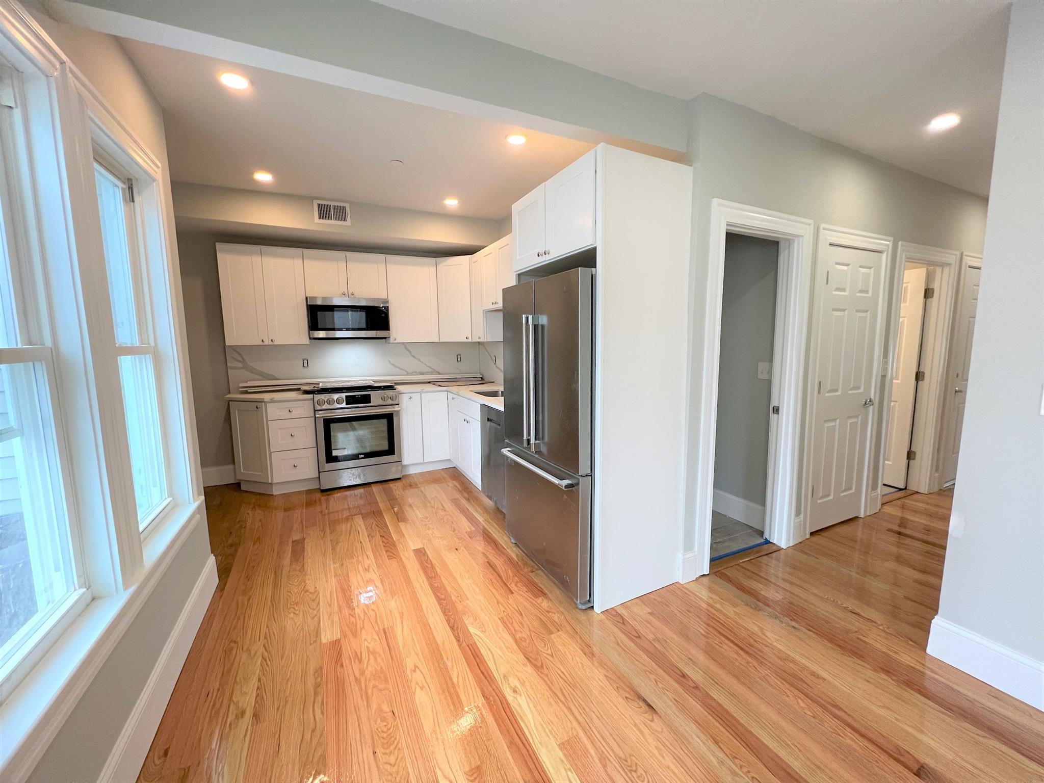 73 Pearl St, East Somerville