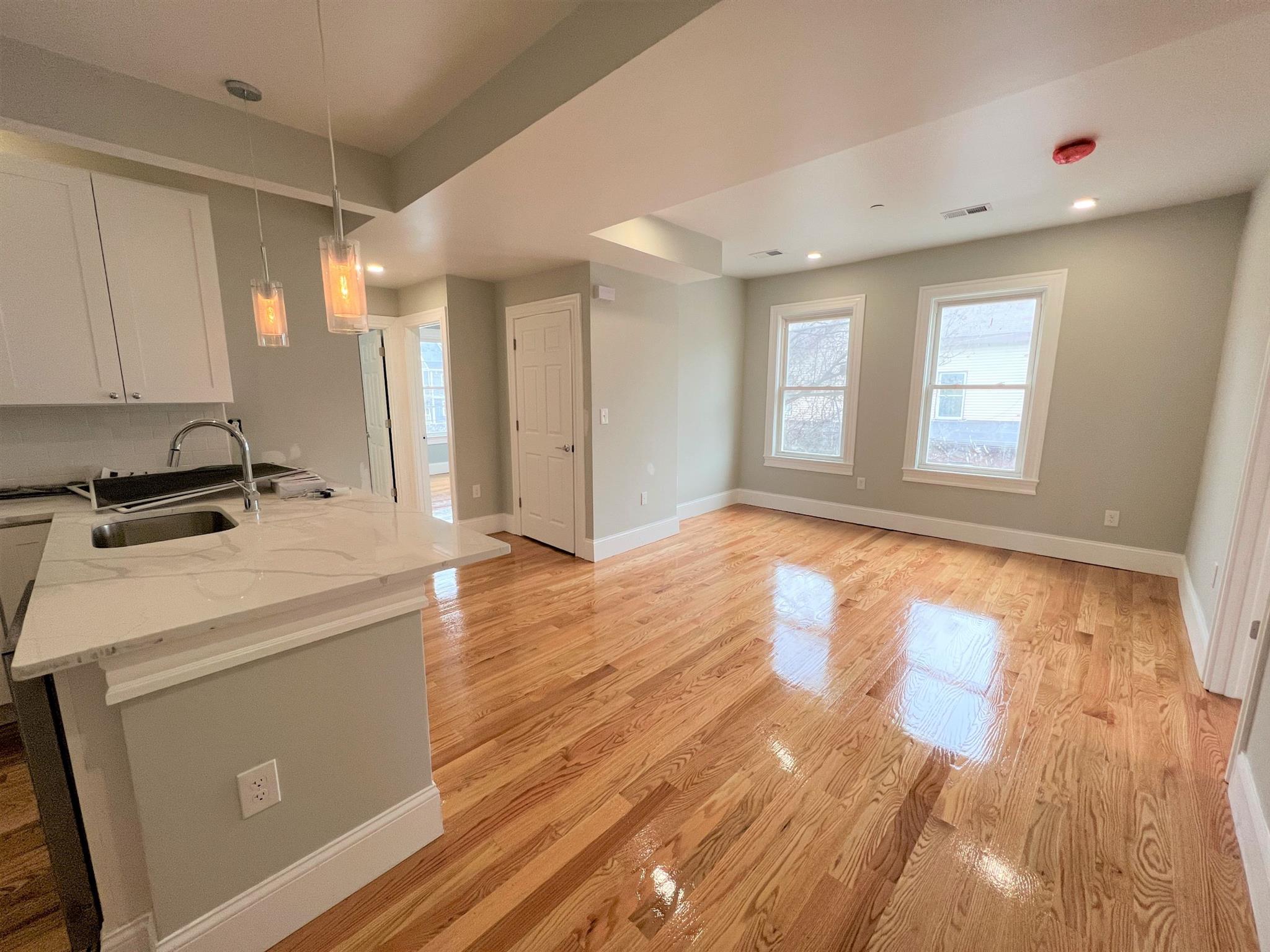 71 Pearl St, East Somerville