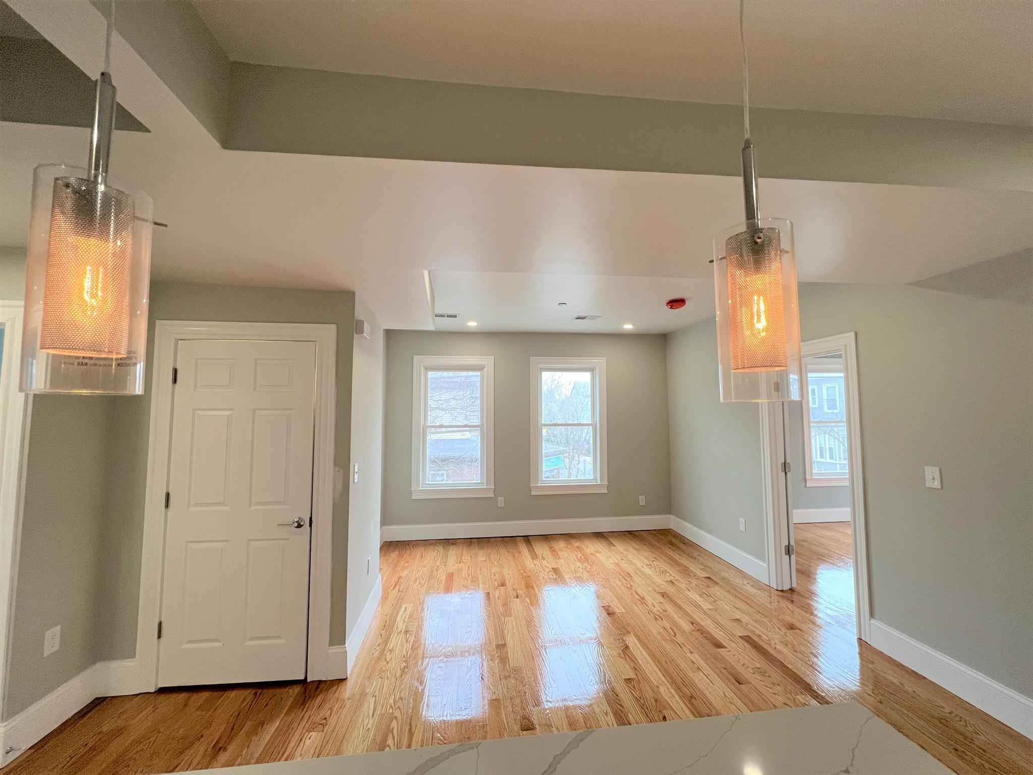 71 Pearl St, East Somerville