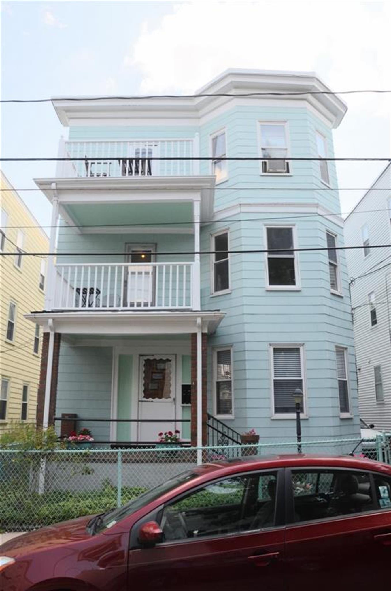 27 Harold St, Inman Square