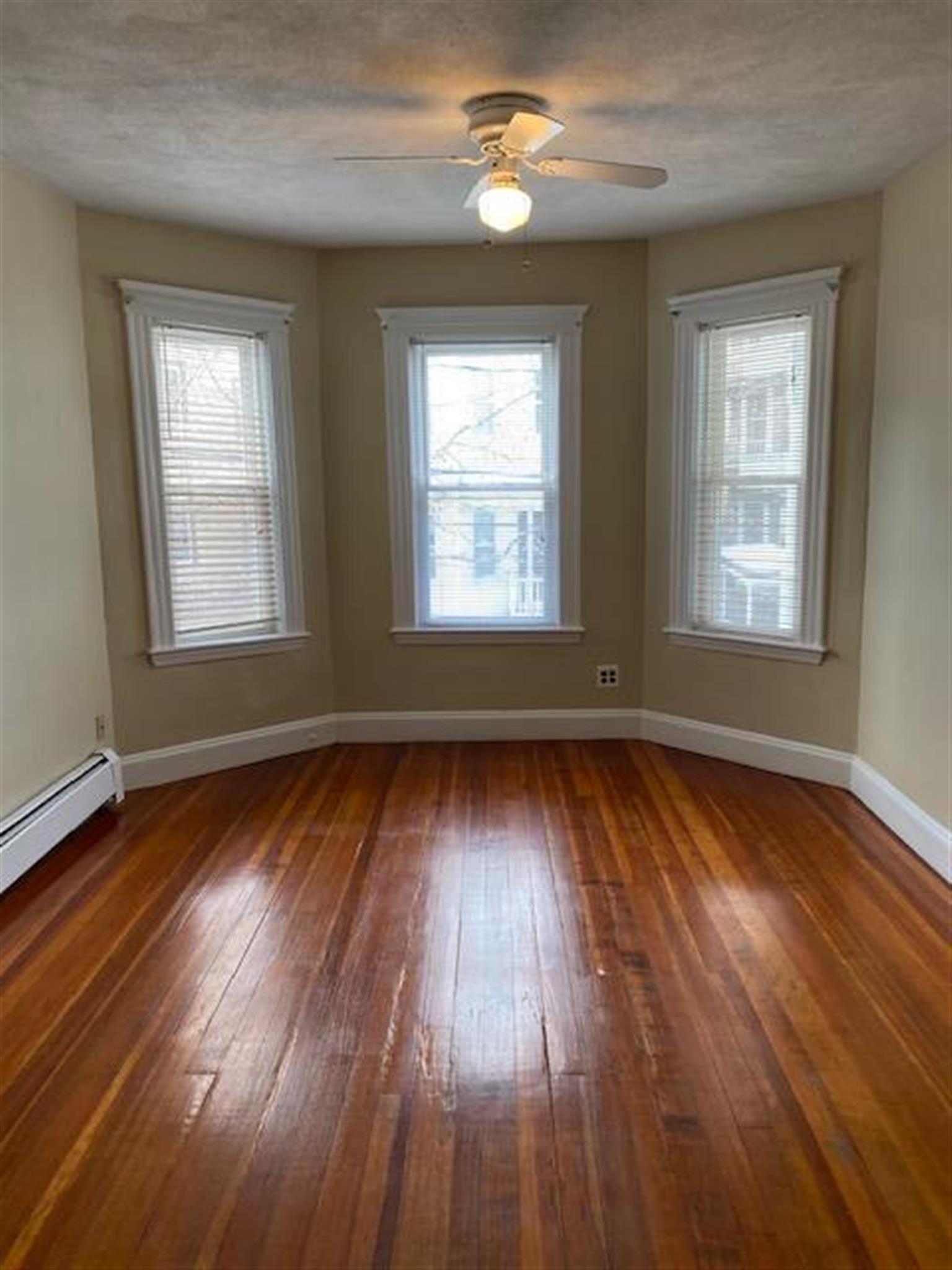 27 Harold St, Inman Square