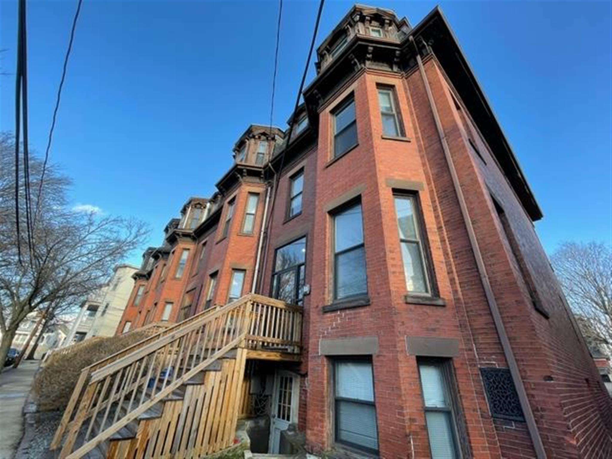 55 Adams St, Magoun Square