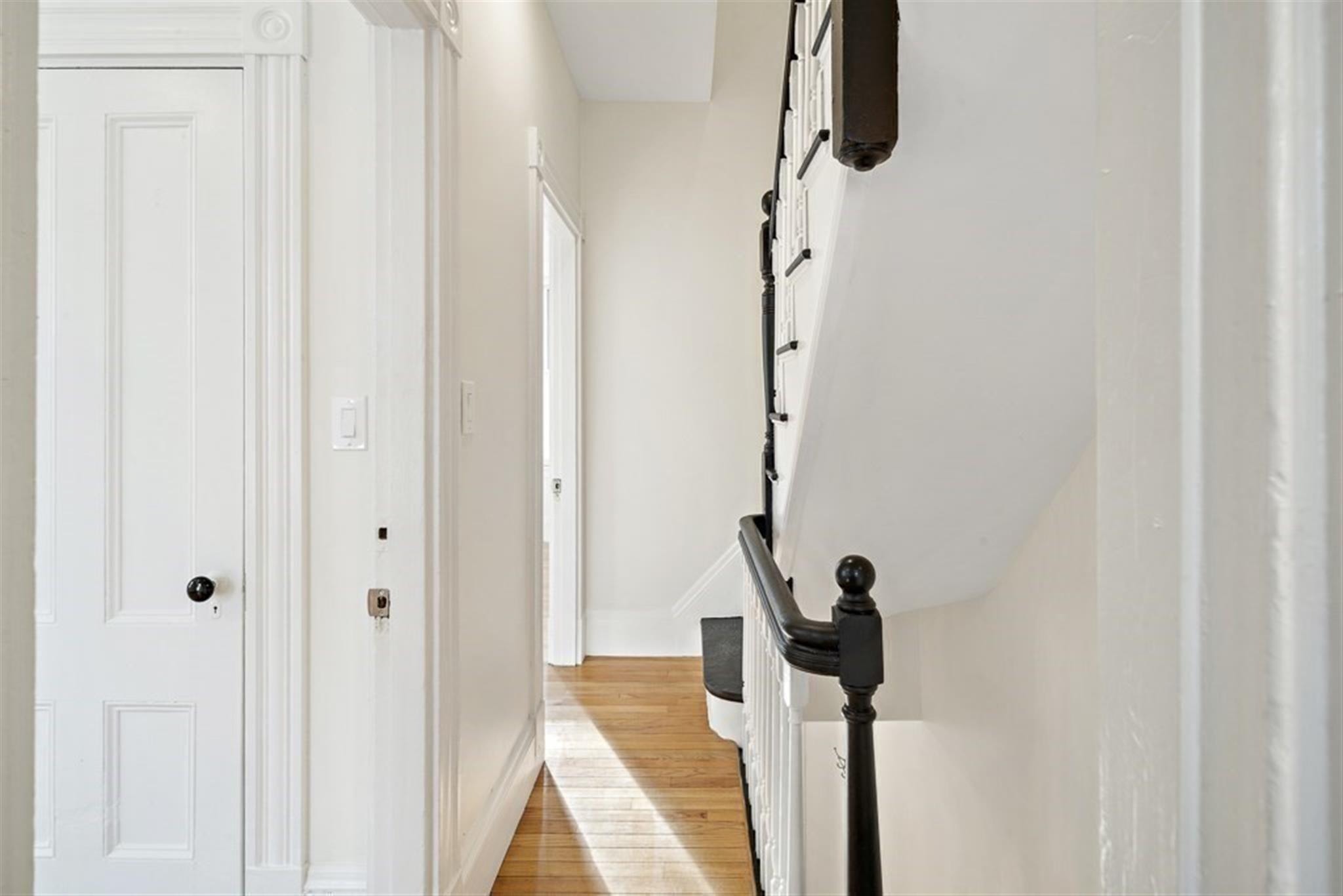 38 Myrtle Ave, Harvard Square