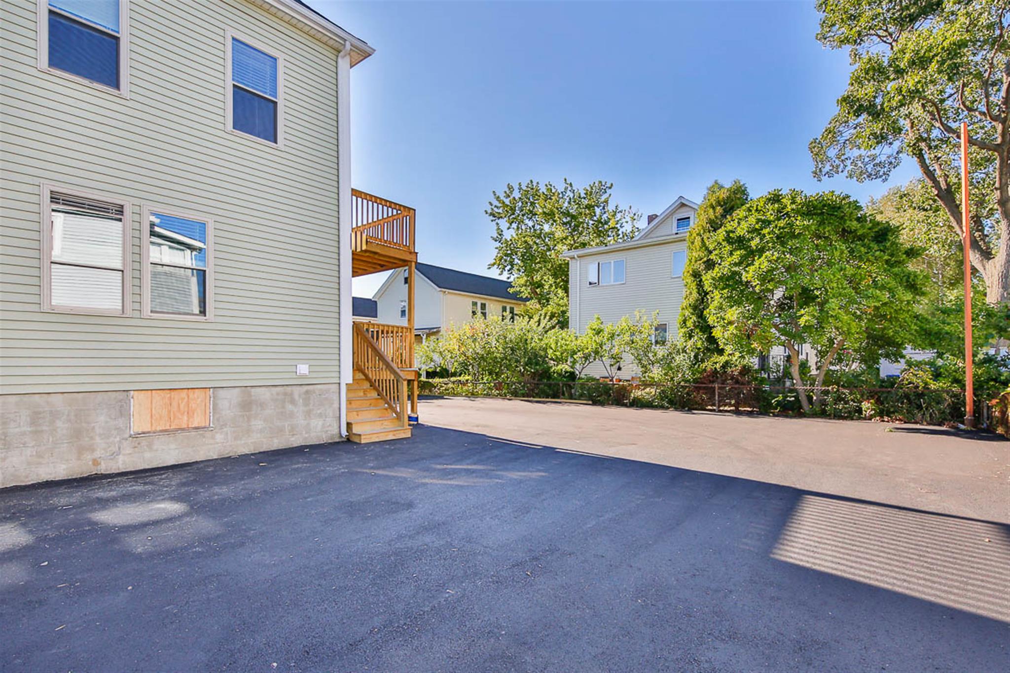 39 Harvard St, Medford