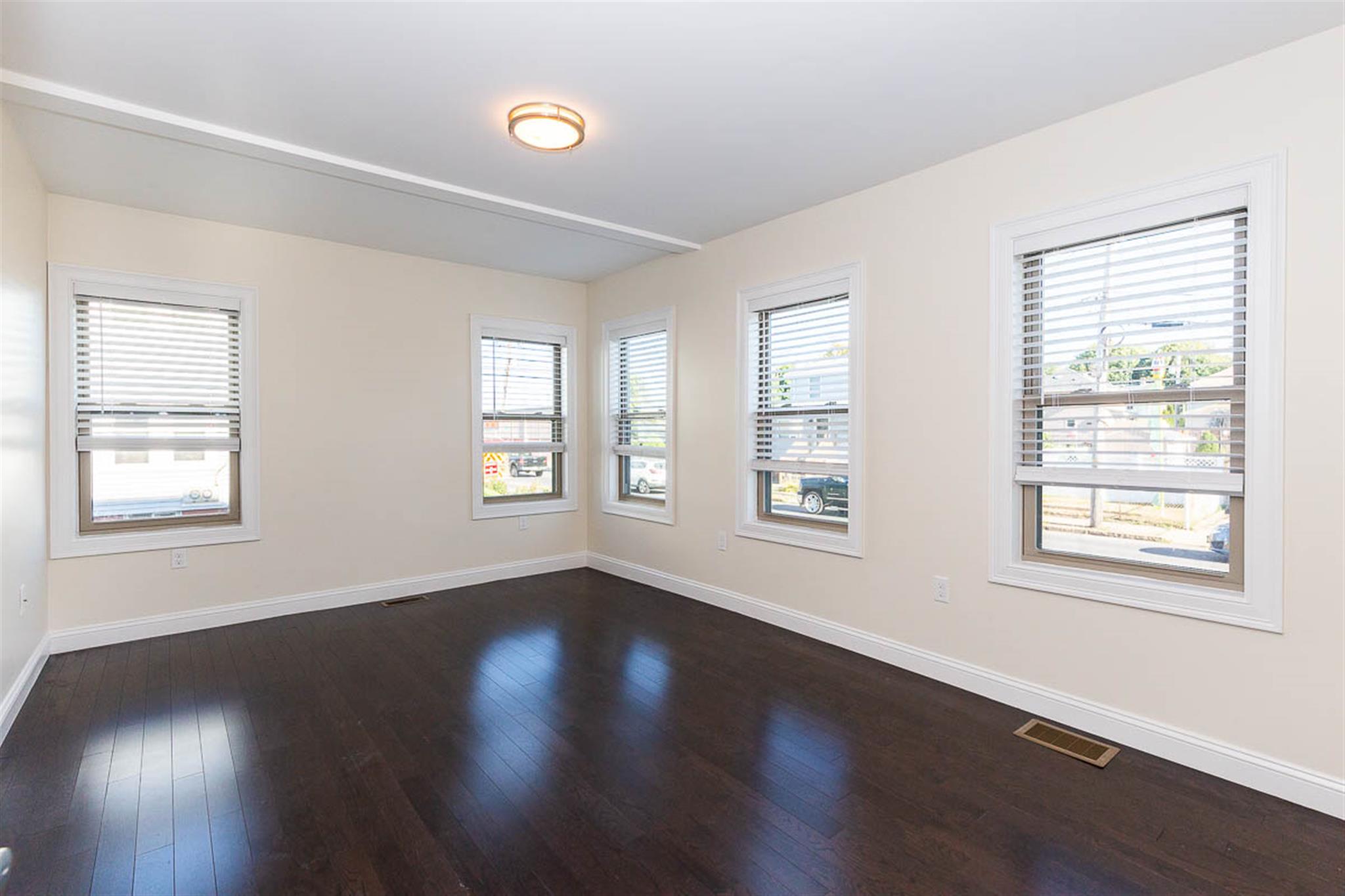 39 Harvard St, Medford