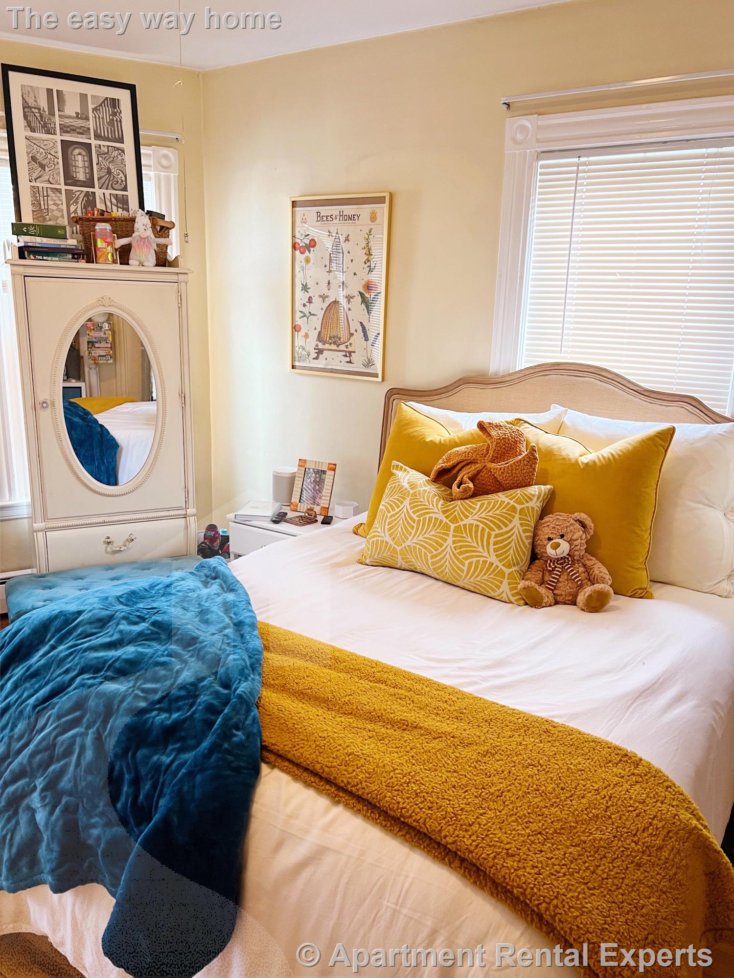 2 Gilson Terr, Porter Square