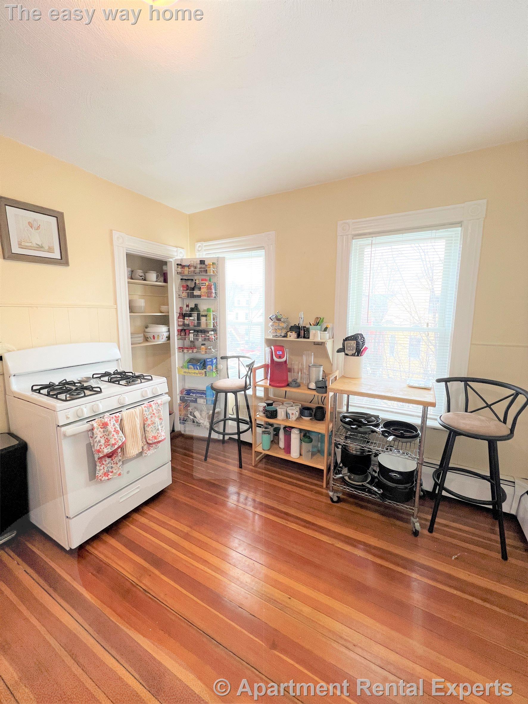 2 Gilson Terr, Porter Square