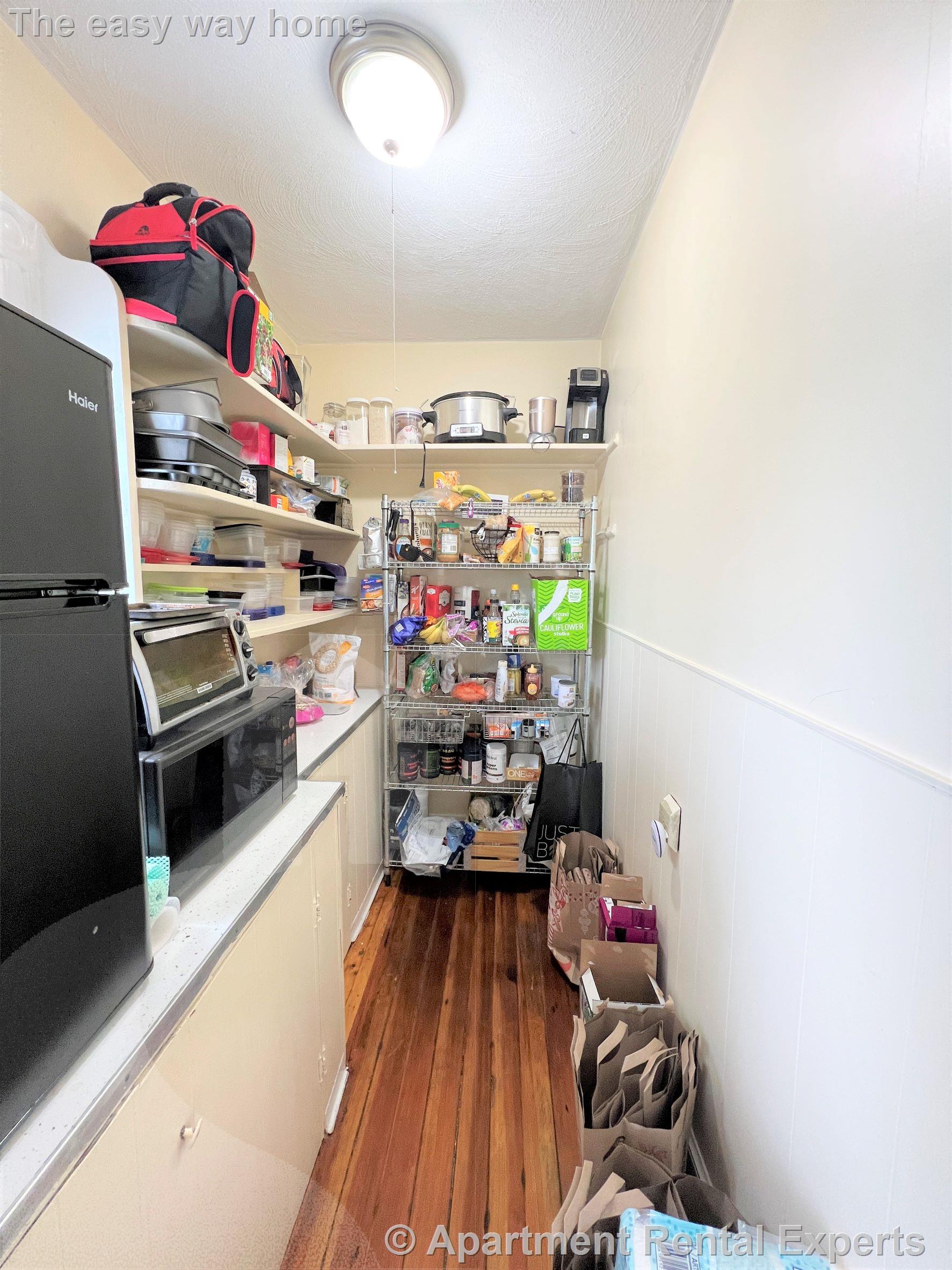 2 Gilson Terr, Porter Square