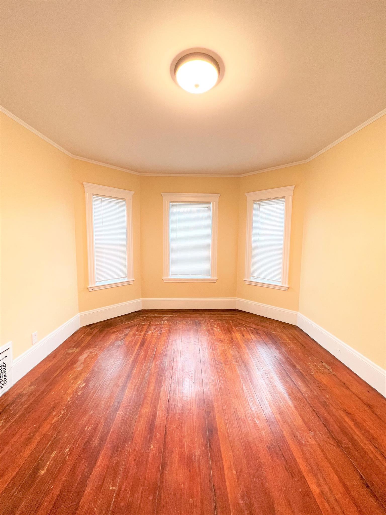 227 Holland St, Davis Square