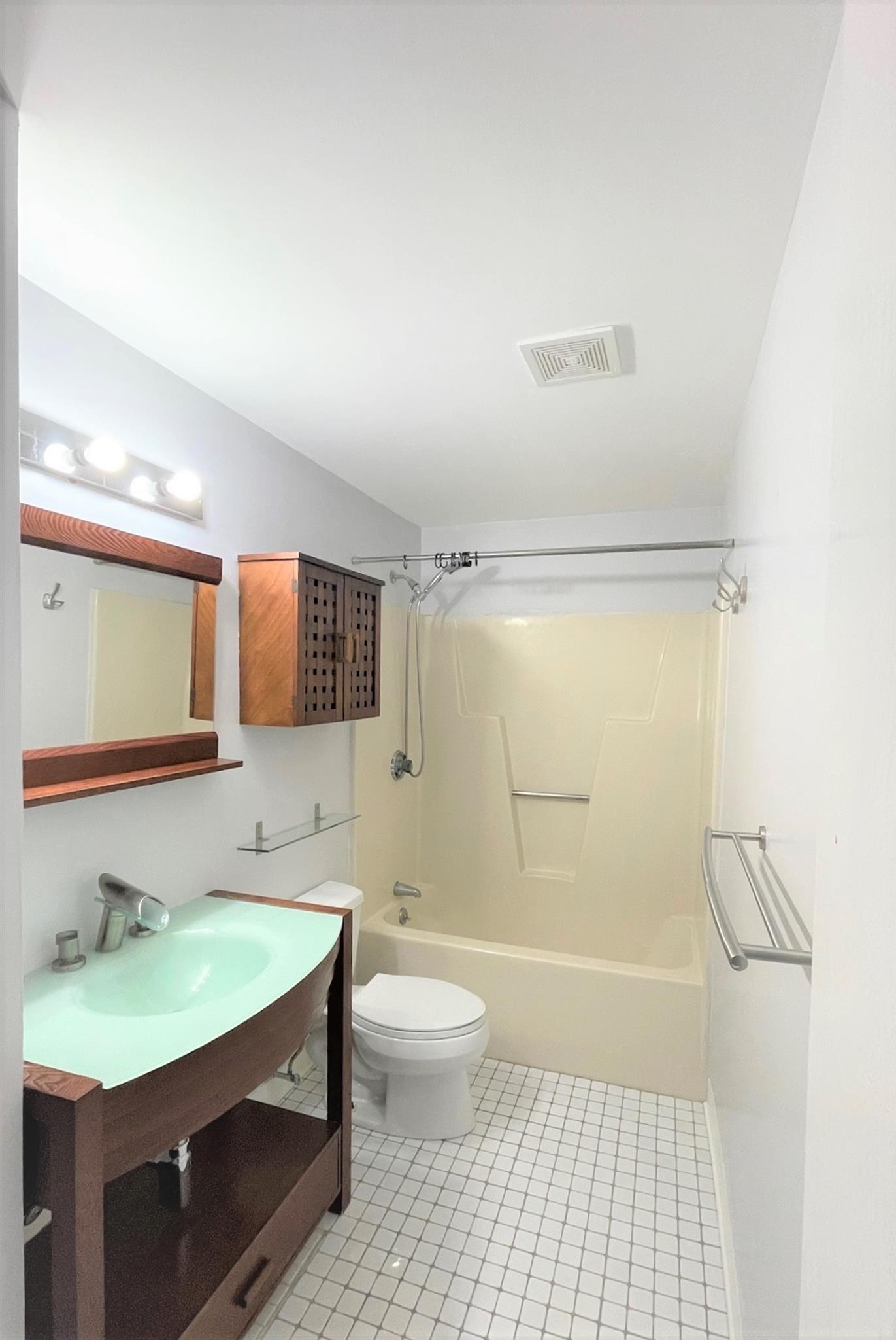 23 Elm St, Porter Square