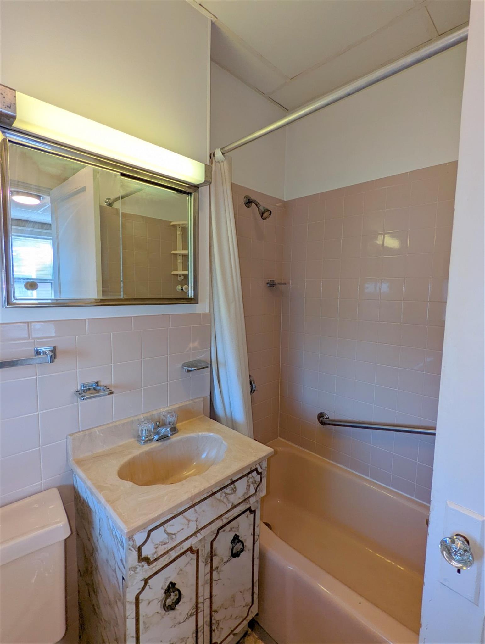 129 Boston Ave, Medford