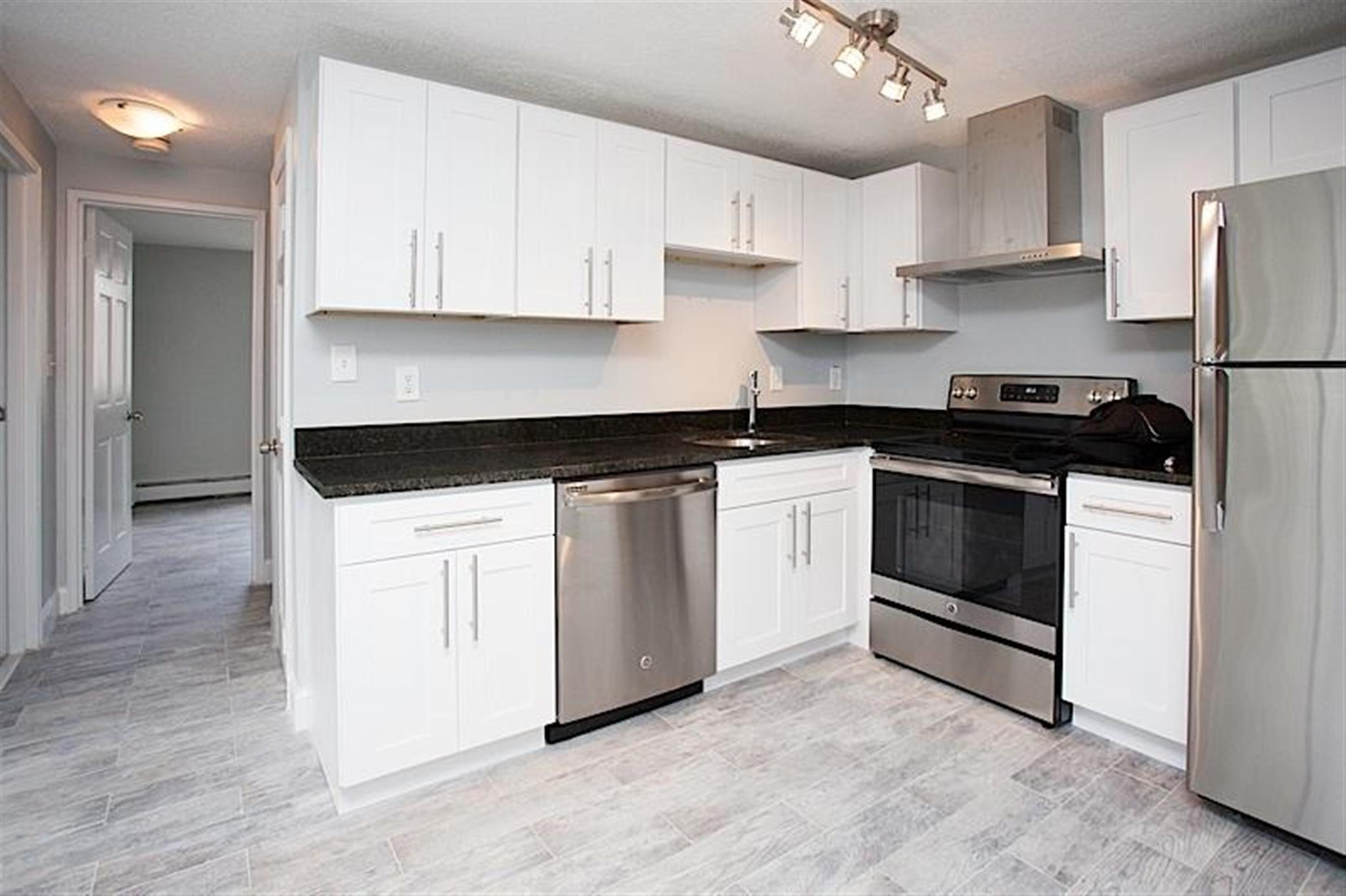 14 Murdock St, Ball Square