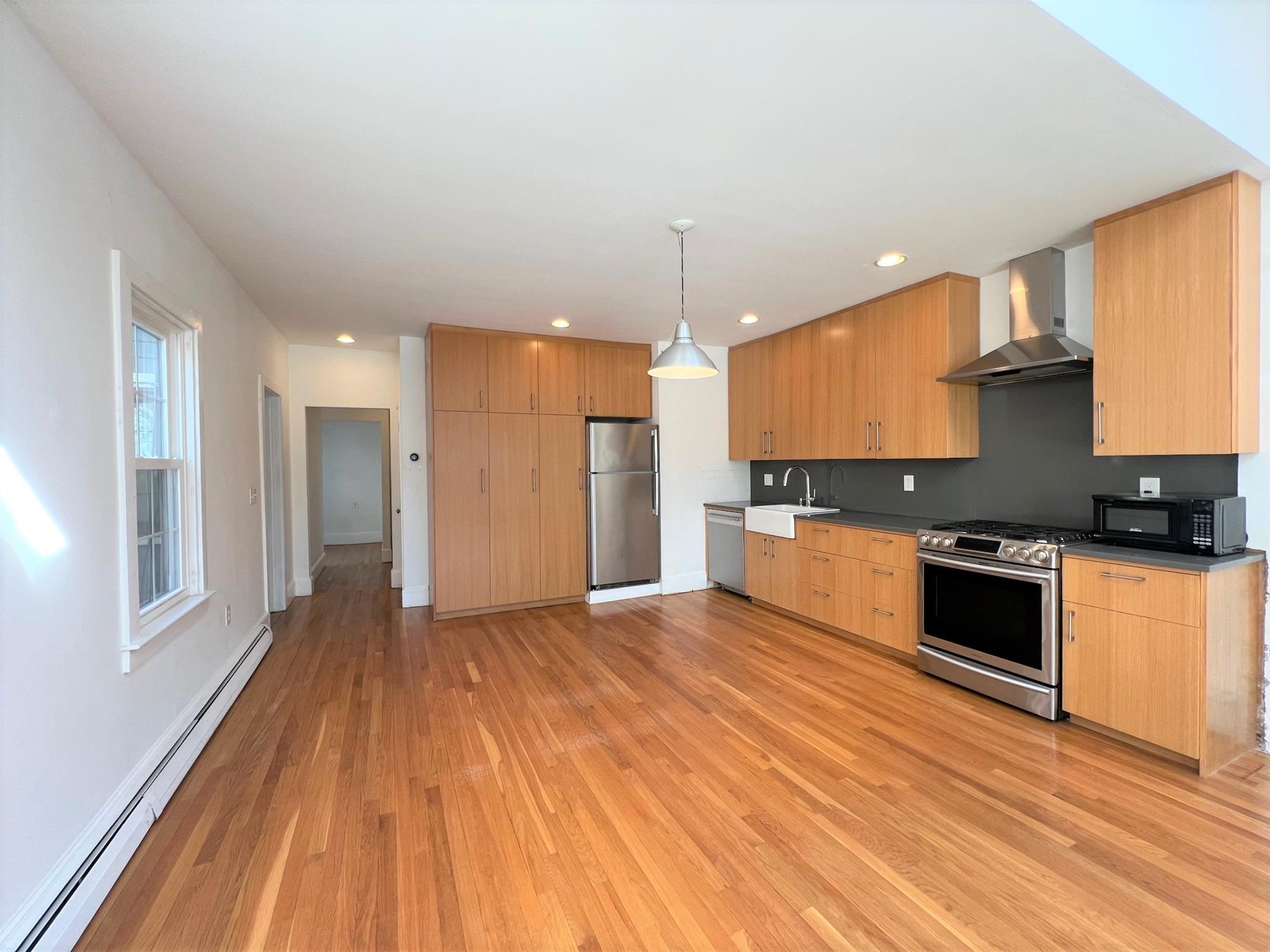 218 Harvard St, Central Square