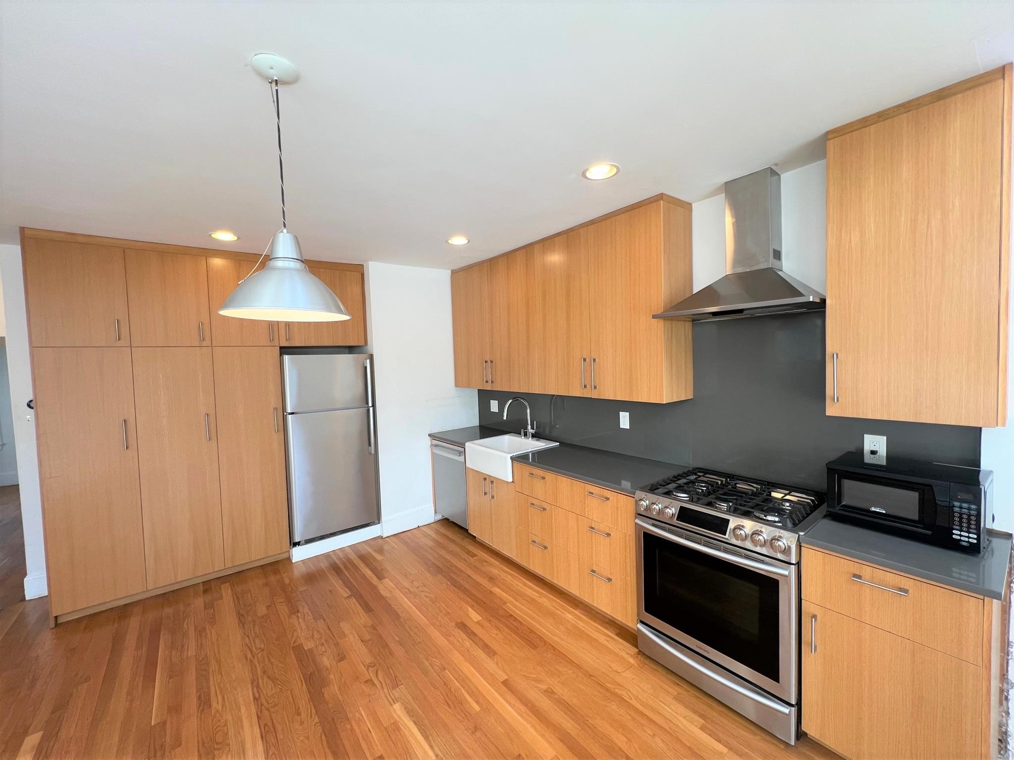 218 Harvard St, Central Square