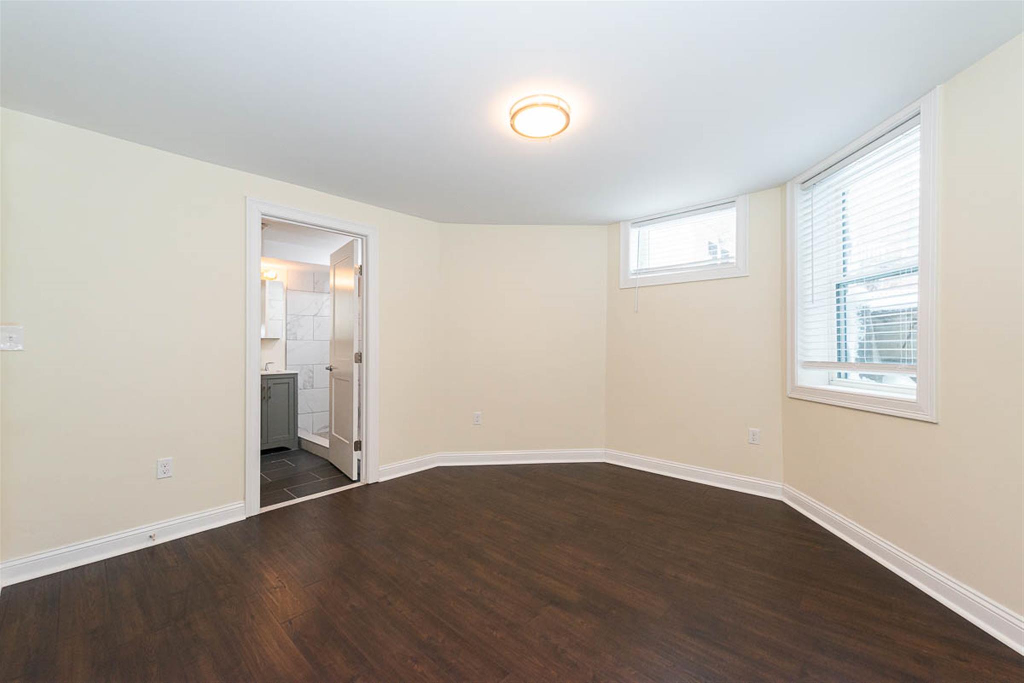 10 Marion St, Medford