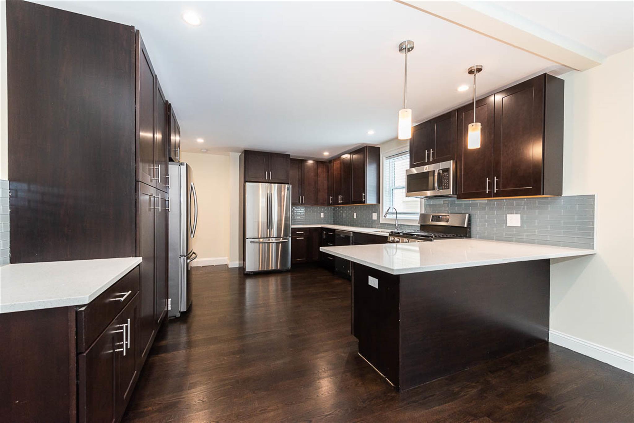 10 Marion St, Medford