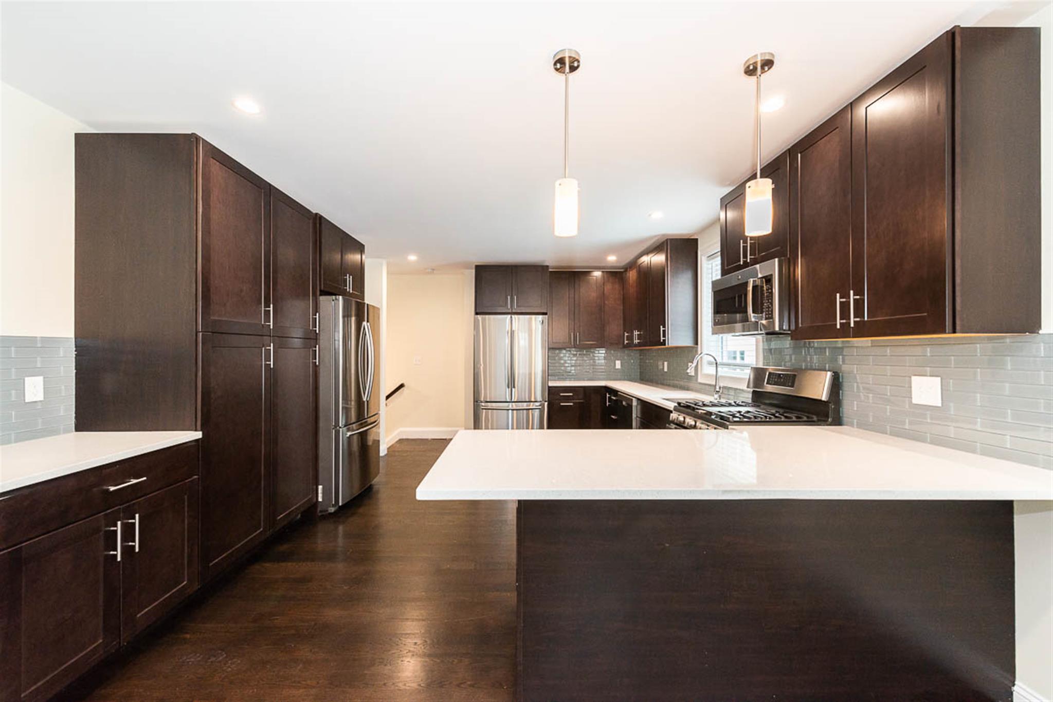 10 Marion St, Medford