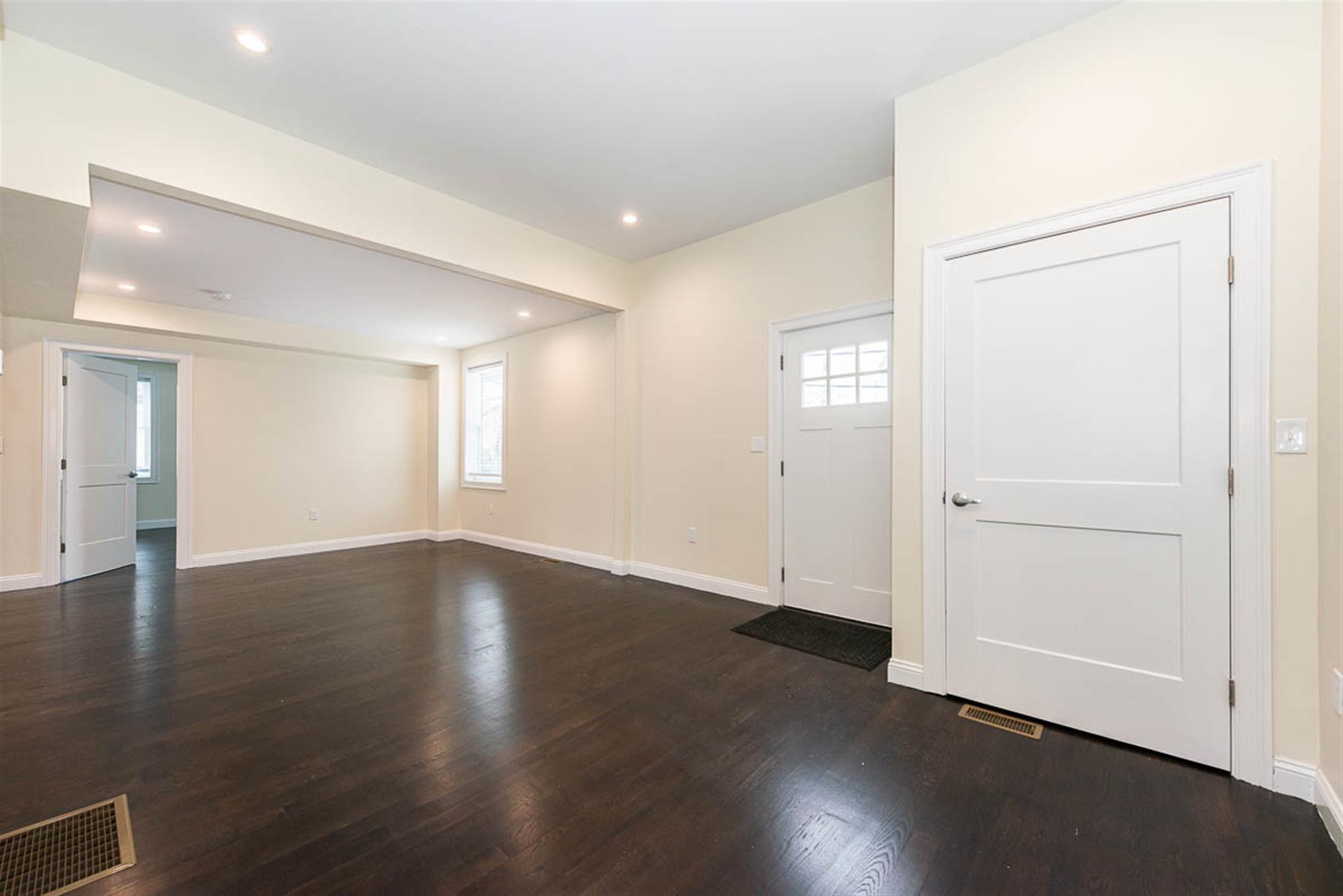 10 Marion St, Medford