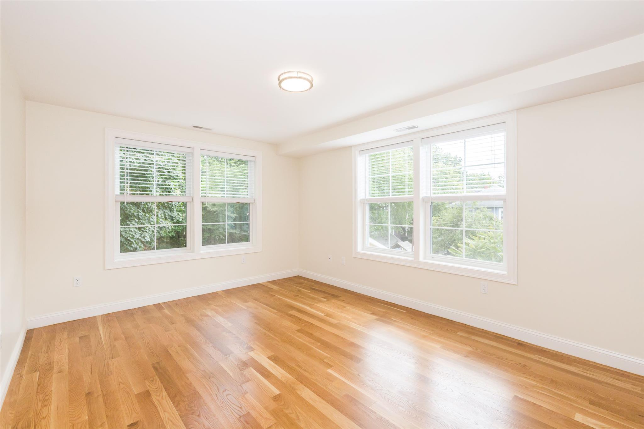 217 Arlington St, Medford