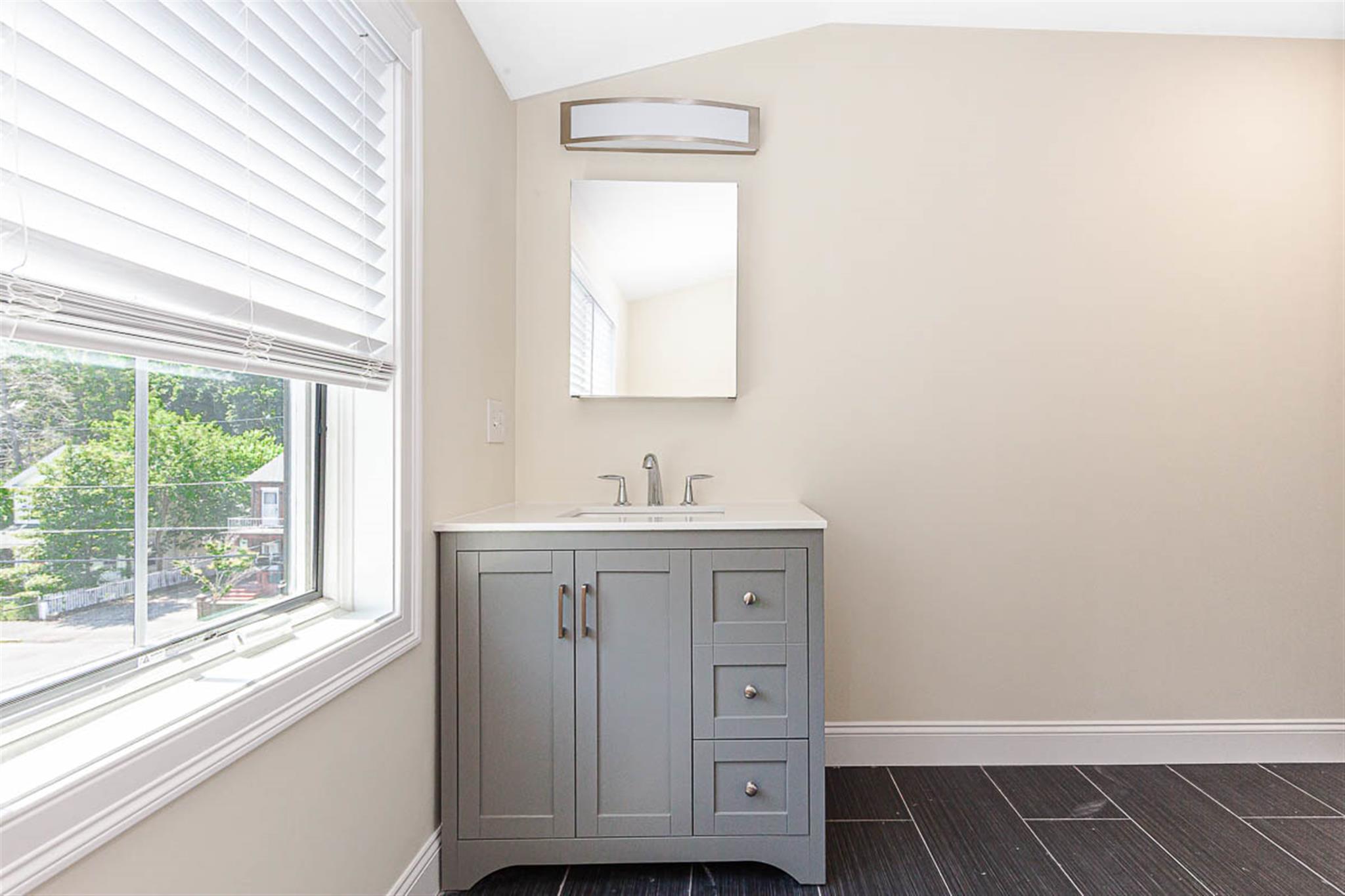 120 Jerome St, Medford