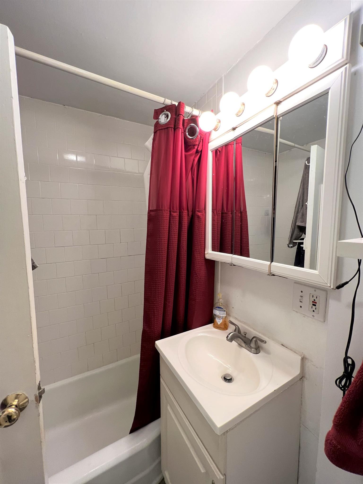 59 Cedar St, Spring Hill