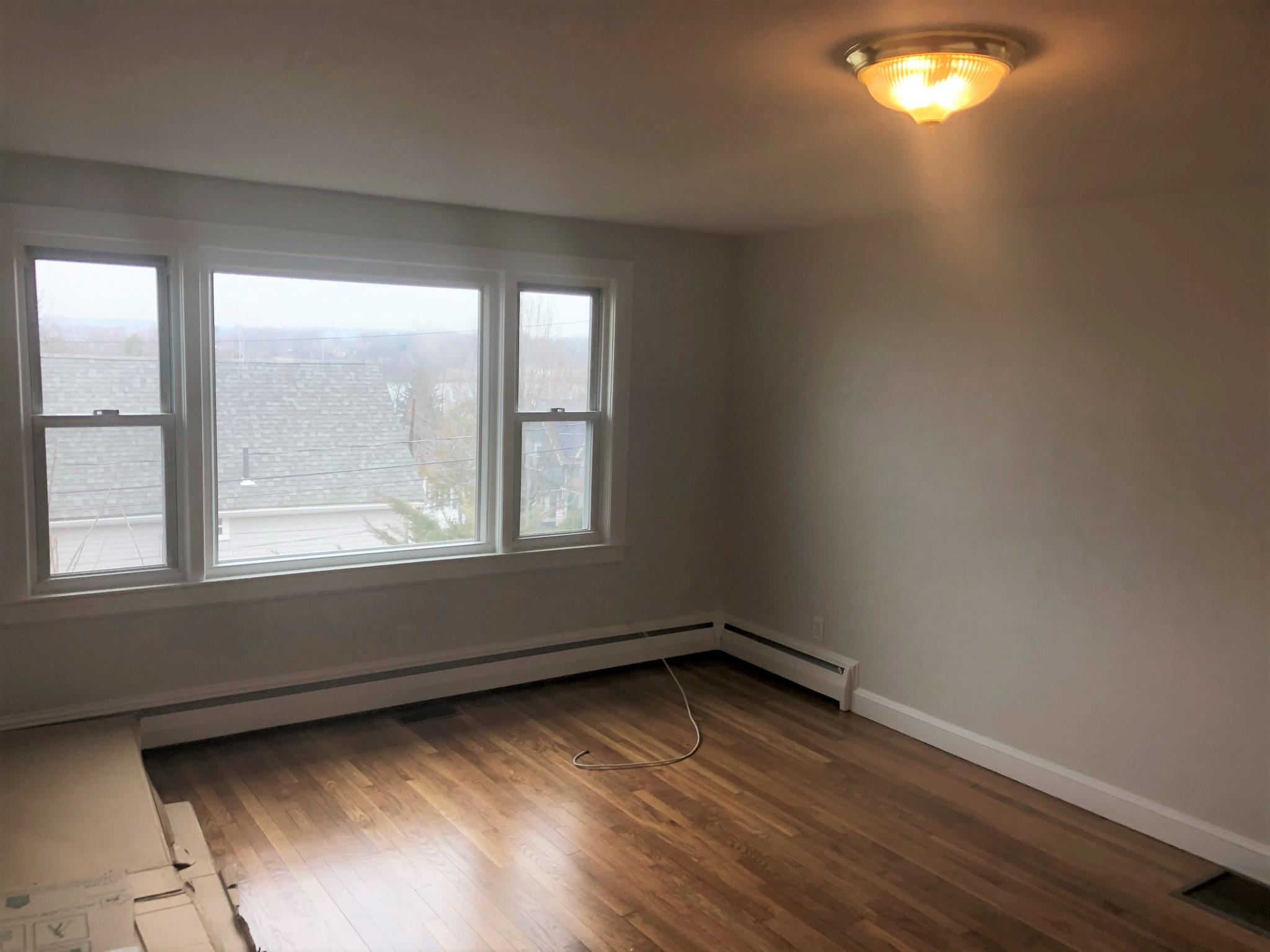 98 Moreland St, East Somerville